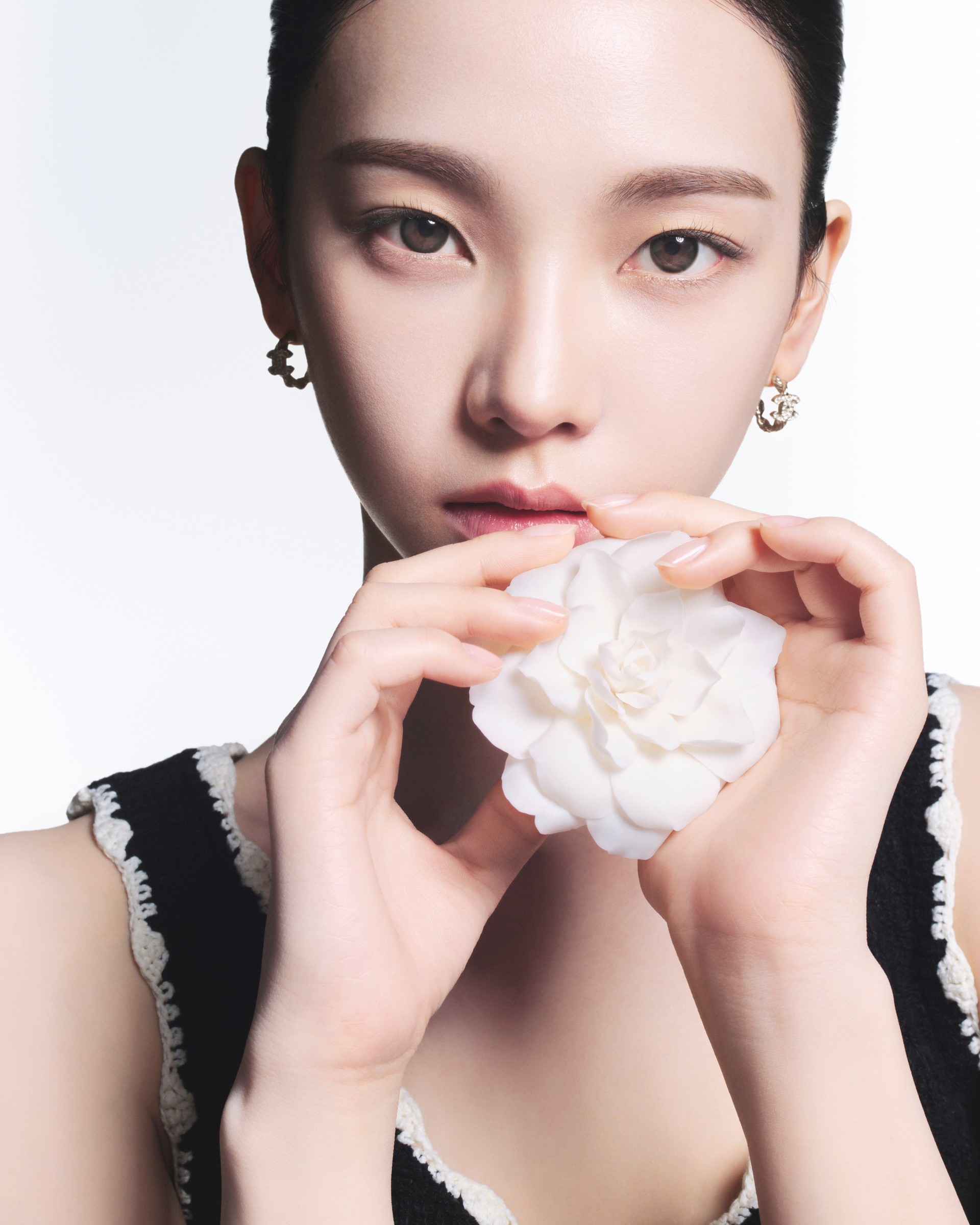 Hinh anh KARINA là nàng thơ mới của CHANEL CLEANSING COLLECTION 2