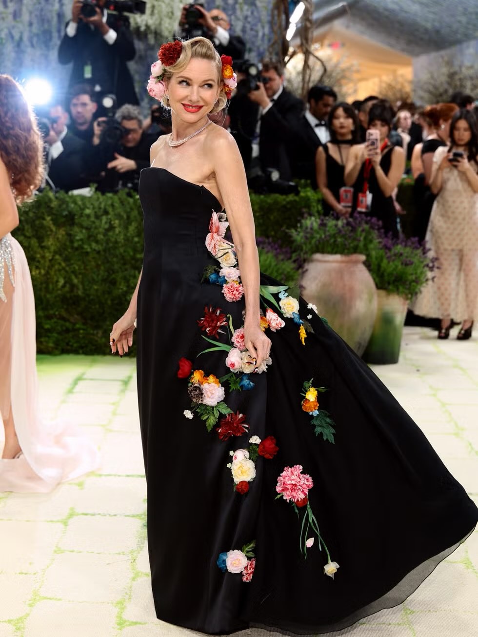 Hinh anh Dior tại Met Gala 2026: Khi thời trang hóa thành nghệ thuật điêu khắc 6