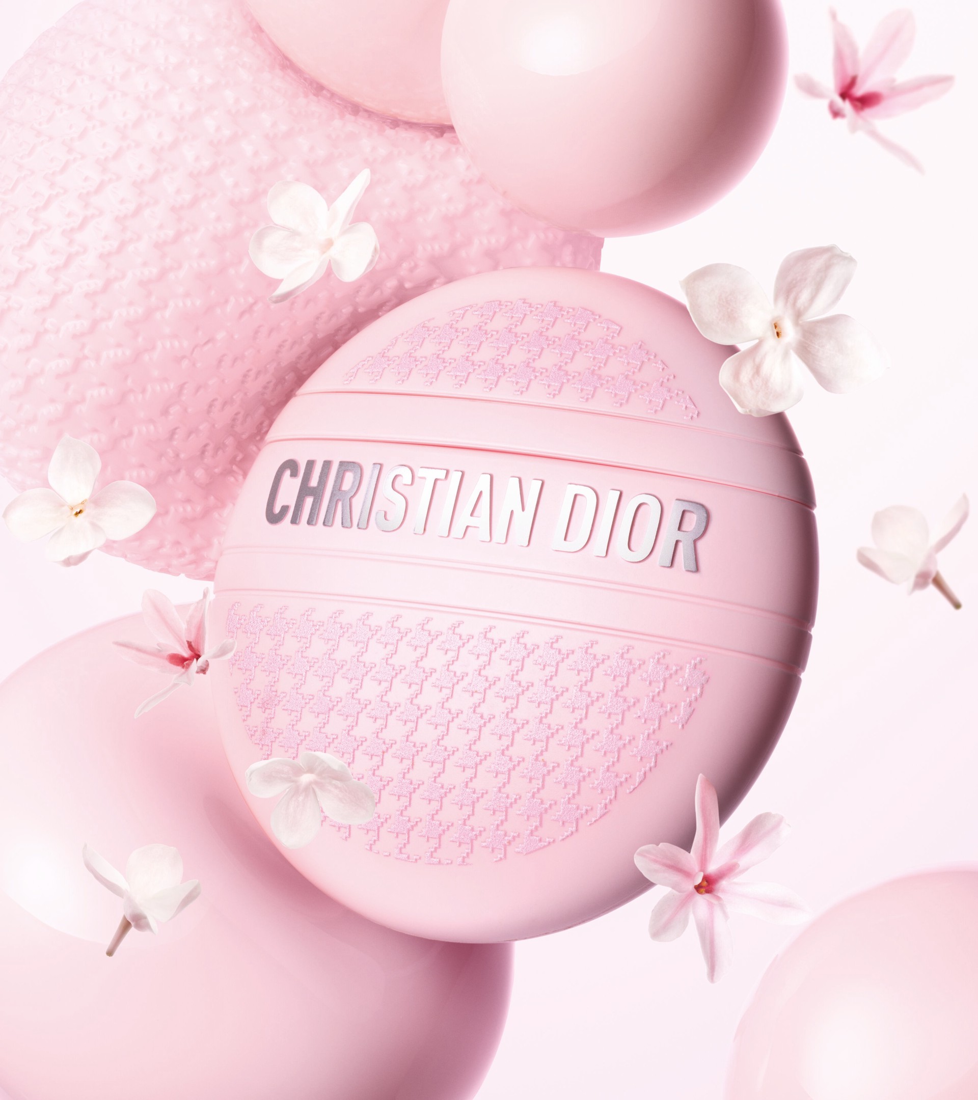 Hinh anh Miss Dior và nghi thức làm đẹp mới từ hoa hồng 2