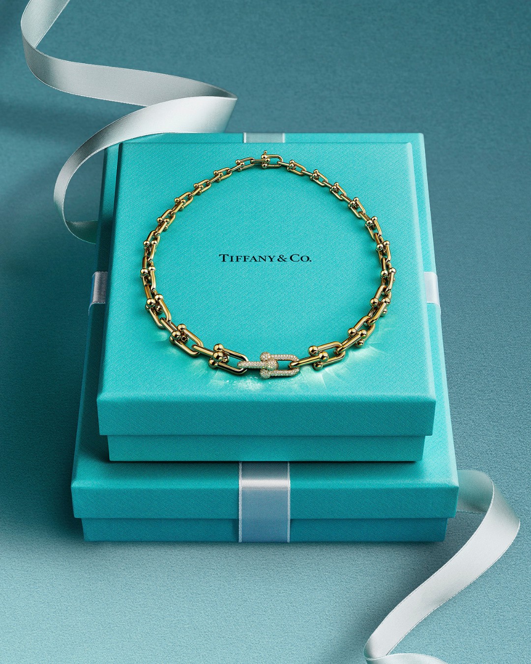 Hinh anh Tiffany & Co. tri ân tình mẫu tử qua chiến dịch Ngày của Mẹ 5
