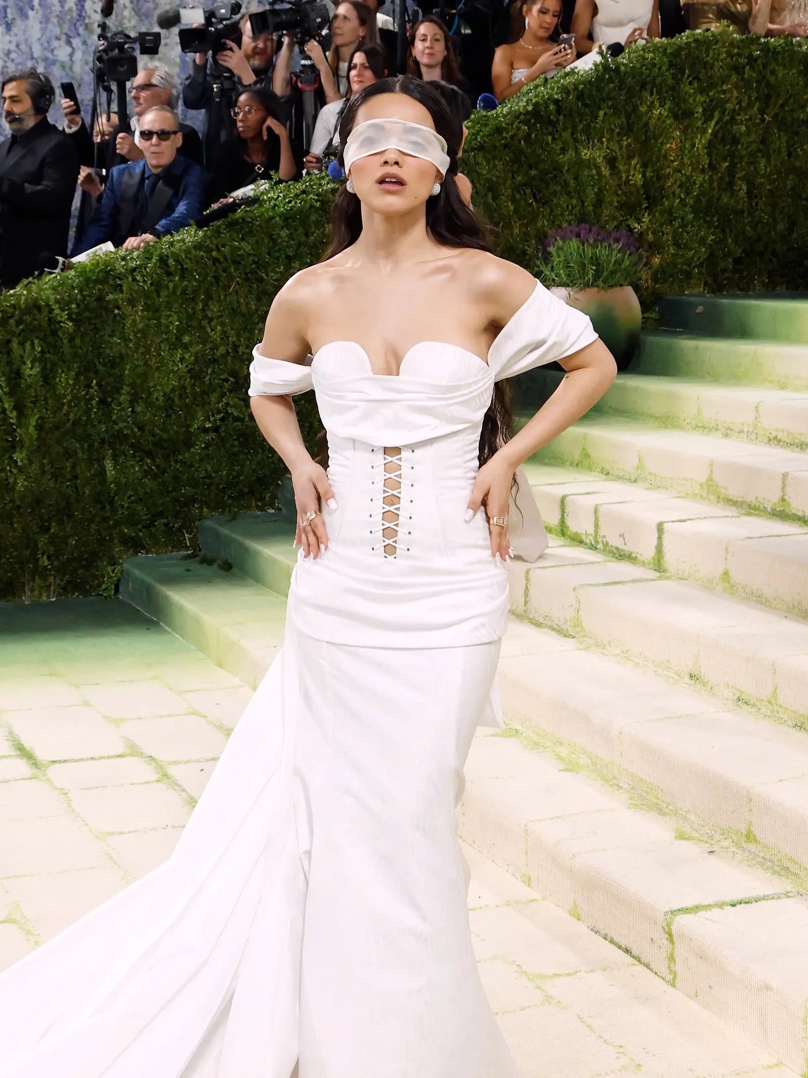 Hinh anh Đâu là “tác phẩm nghệ thuật sống” chiếm trọn tâm điểm Met Gala năm nay? 19