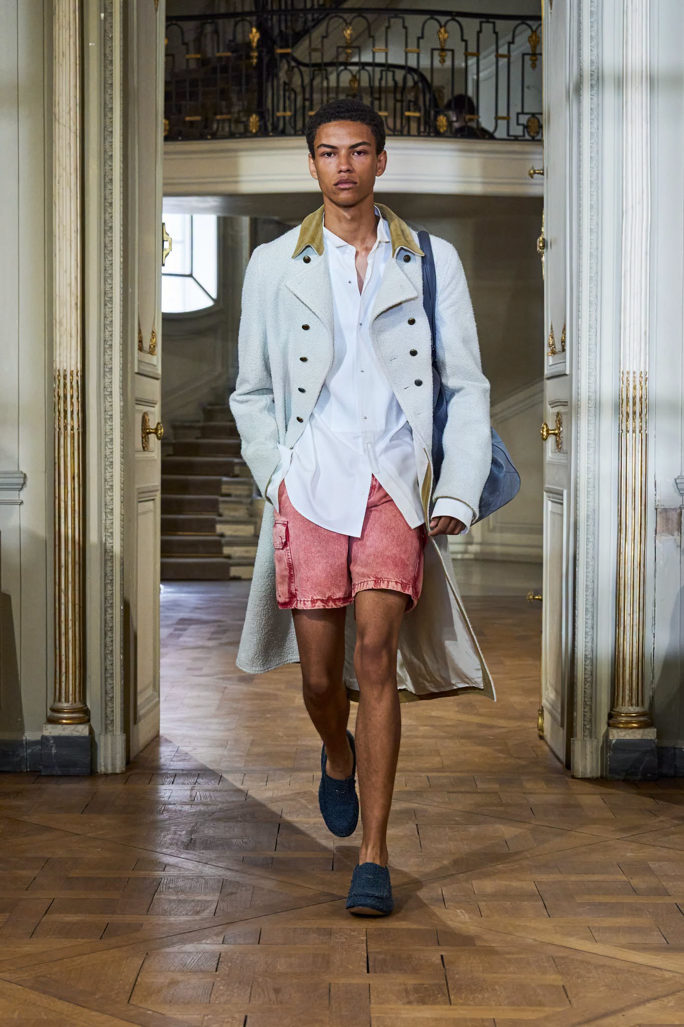 Hinh anh Dior Men's Spring/Summer 2027: Cuộc nổi loạn trong khuôn phép của những quý ông thế hệ mới   19