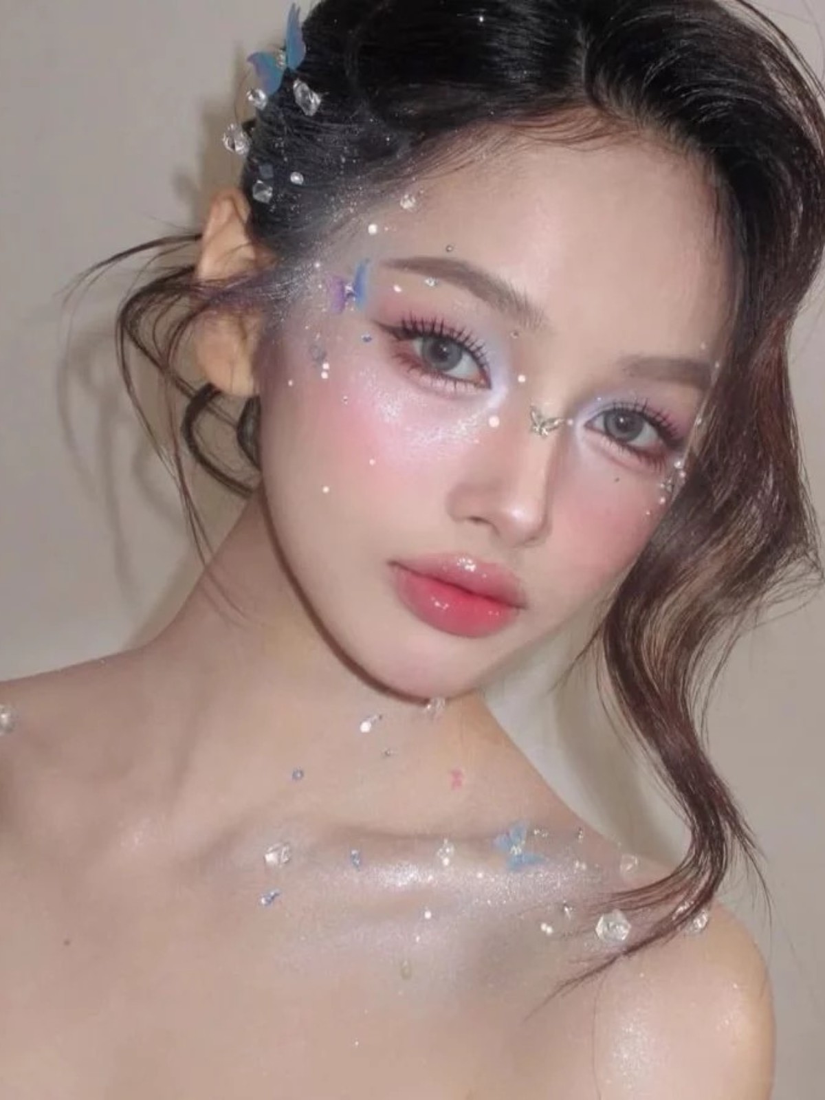 Hinh anh Shimmer Body - Mùa Hè 2026 gọi tên làn da óng ánh 1
