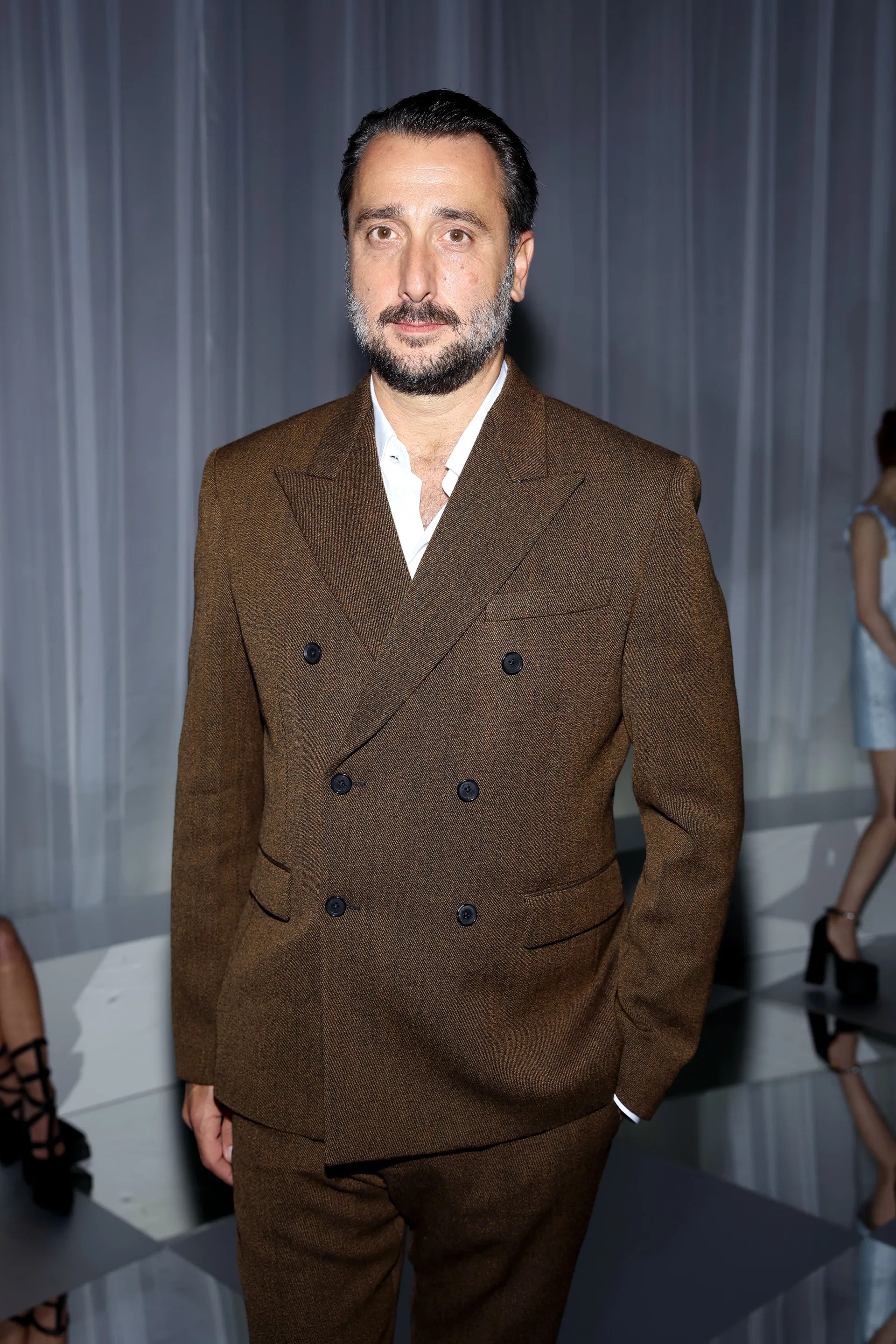 Hinh anh CEO Emmanuel Gintzburger rời Versace  1