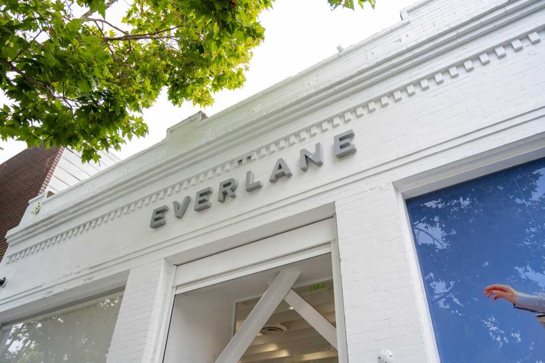 Hinh anh SHEIN thâu tóm Everlane: Hồi kết của giấc mơ thời trang bền vững? 2