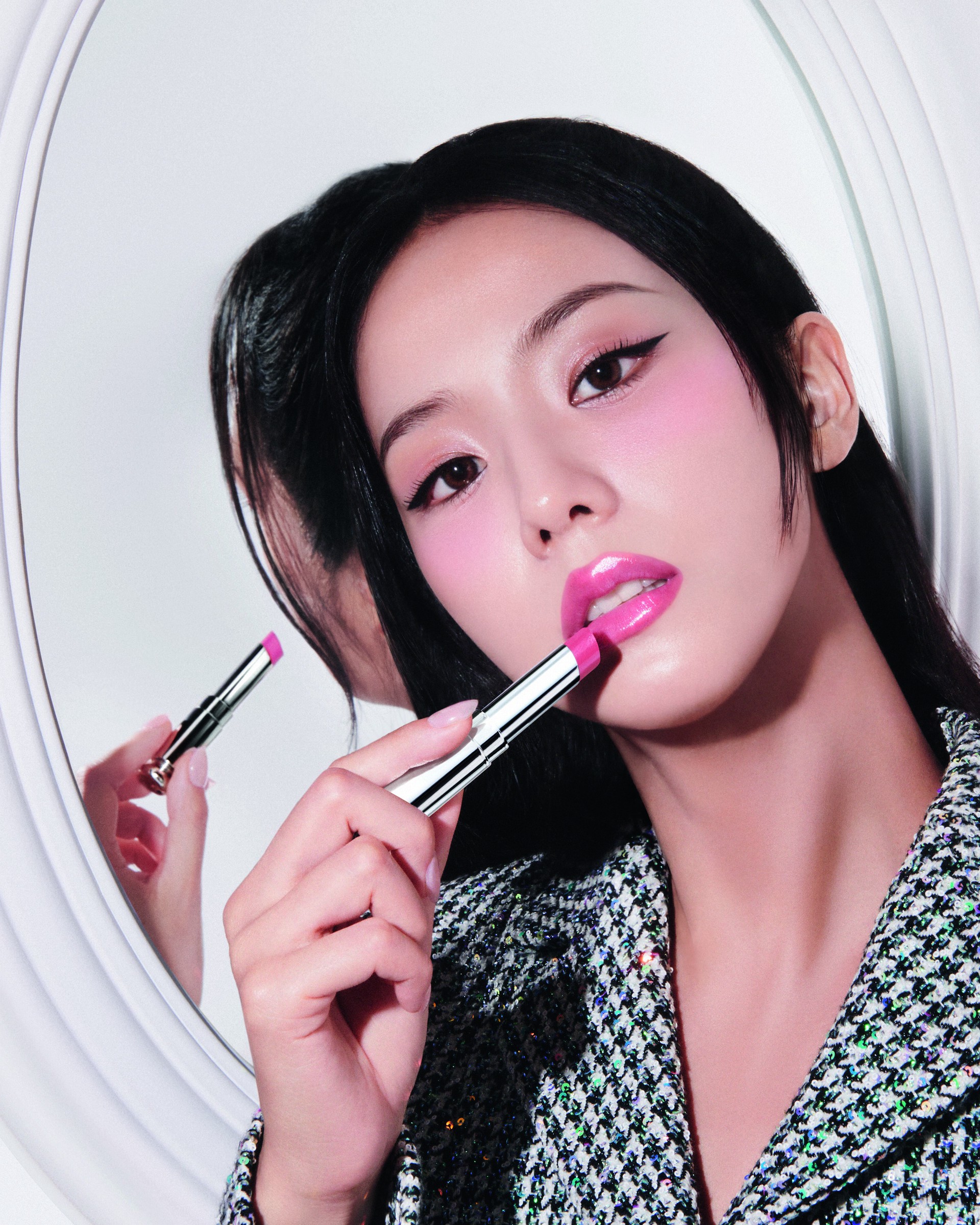 Hinh anh Dior Addict Glass Lipstick: Viên ngọc mới của dòng son Addict 3