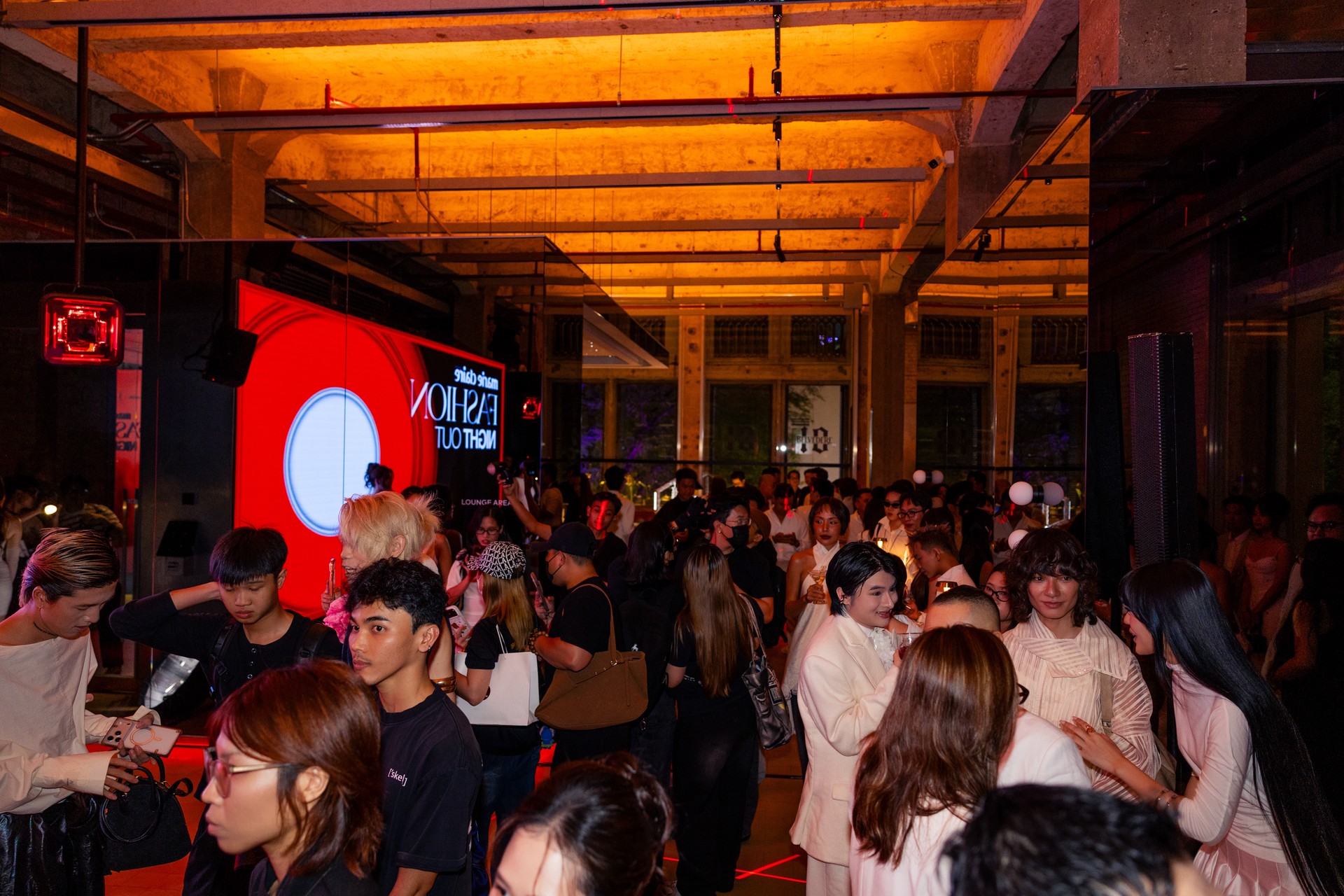 Hinh anh Marie Claire Fashion Night Out 2026: Thời trang, âm nhạc và ẩm thực 41