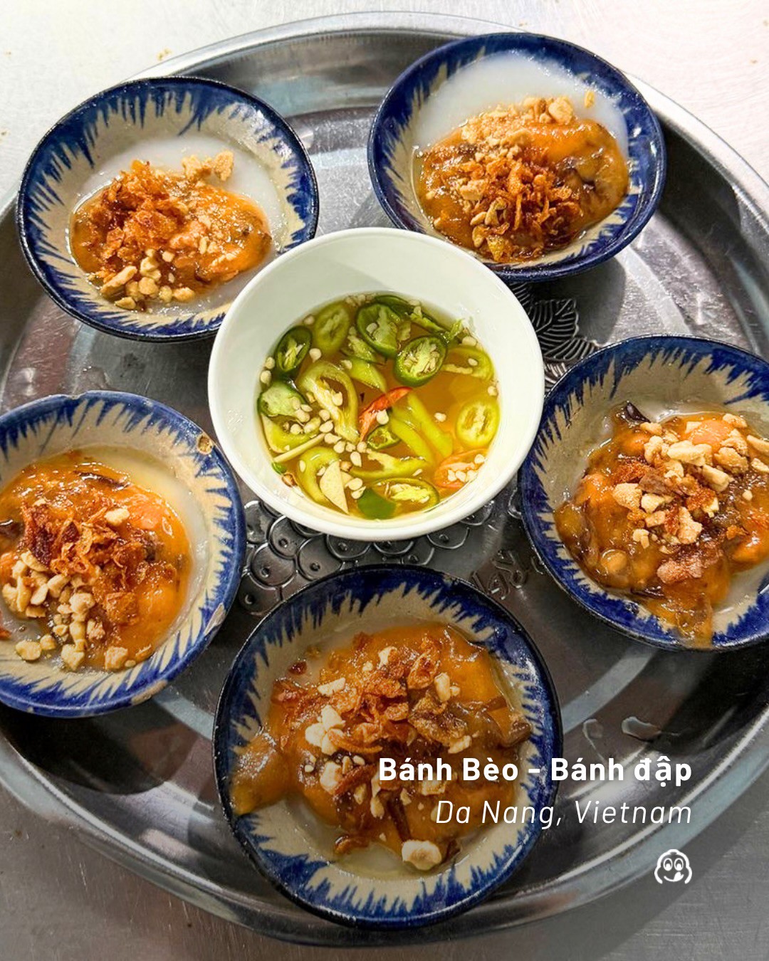Hinh anh Một thế hệ đầu bếp Việt Nam mới đang dẫn đầu xu hướng. Đó là những người trẻ từng học tập, rèn luyện ở nước ngoài, giờ đây chọn quay trở về quê hương. Những món ăn được bắt rễ sâu xa từ nguyên liệu bản địa, nuôi dưỡng bởi ký ức tuổi thơ và thắp sáng bởi niềm tự hào dân tộc. 12