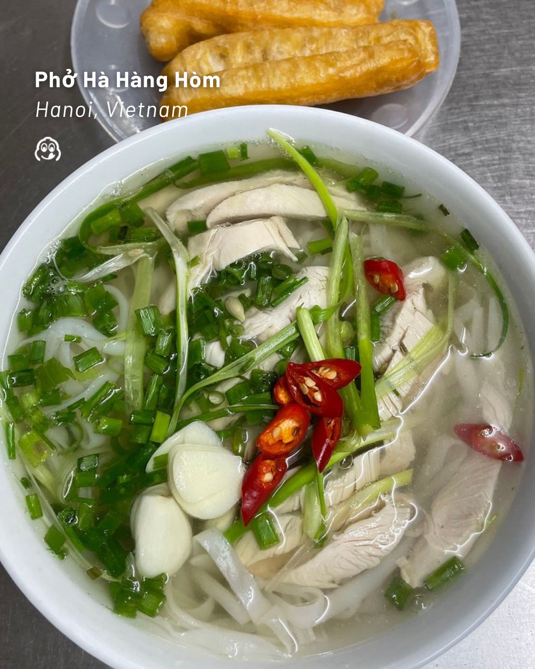 Hinh anh Một thế hệ đầu bếp Việt Nam mới đang dẫn đầu xu hướng. Đó là những người trẻ từng học tập, rèn luyện ở nước ngoài, giờ đây chọn quay trở về quê hương. Những món ăn được bắt rễ sâu xa từ nguyên liệu bản địa, nuôi dưỡng bởi ký ức tuổi thơ và thắp sáng bởi niềm tự hào dân tộc. 11