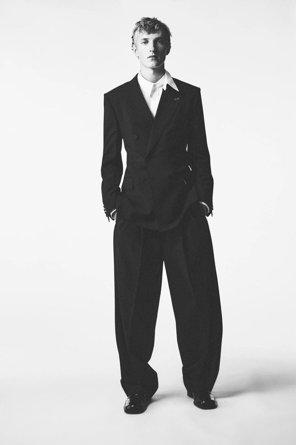 Hinh anh Paris Men's Fashion Week SS27: Thử thách từ thời tiết và những cột mốc chuyển giao 24