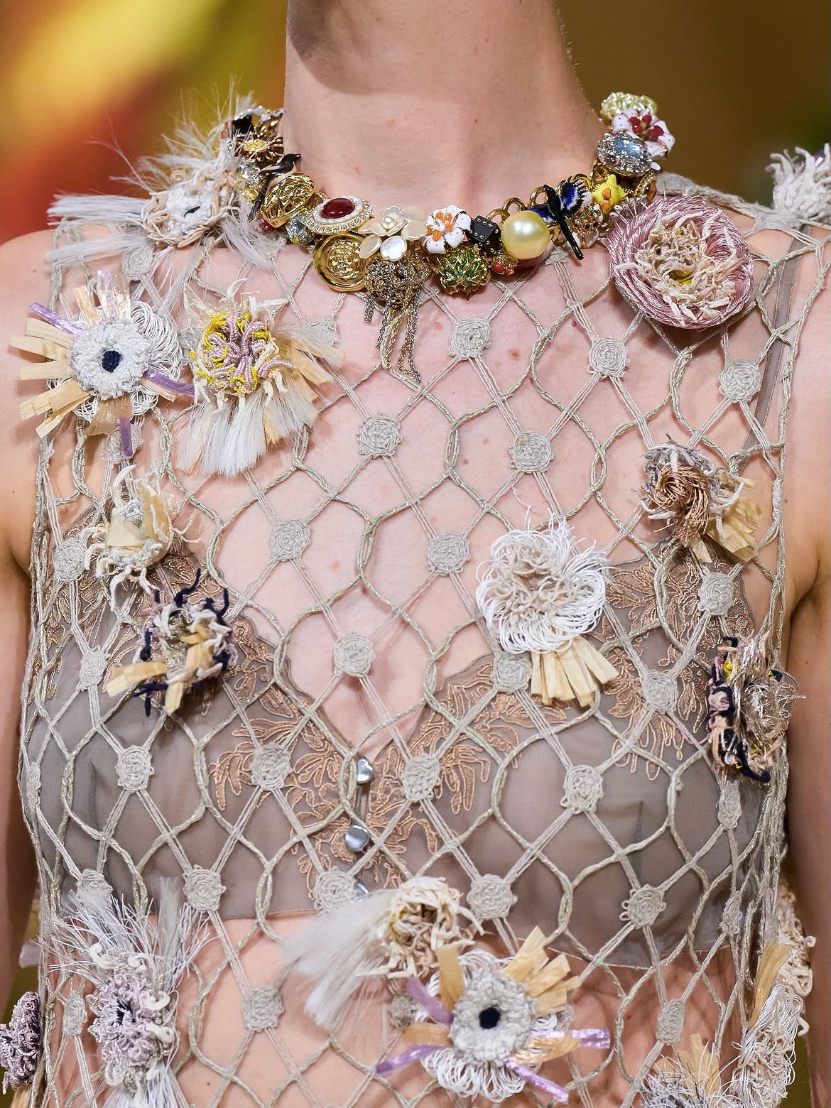 Hinh anh Phụ kiện CHANEL Couture Fall 2026 : Lật giở một giấc mộng cổ tích  12