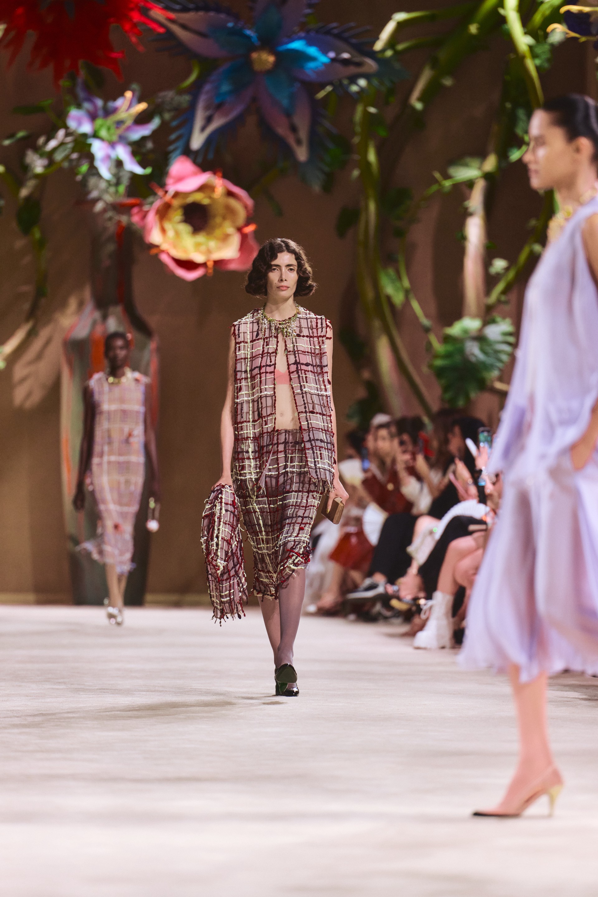 Hinh anh CHANEL Haute Couture Fall/Winter 2026: Phép màu của xưởng may 14