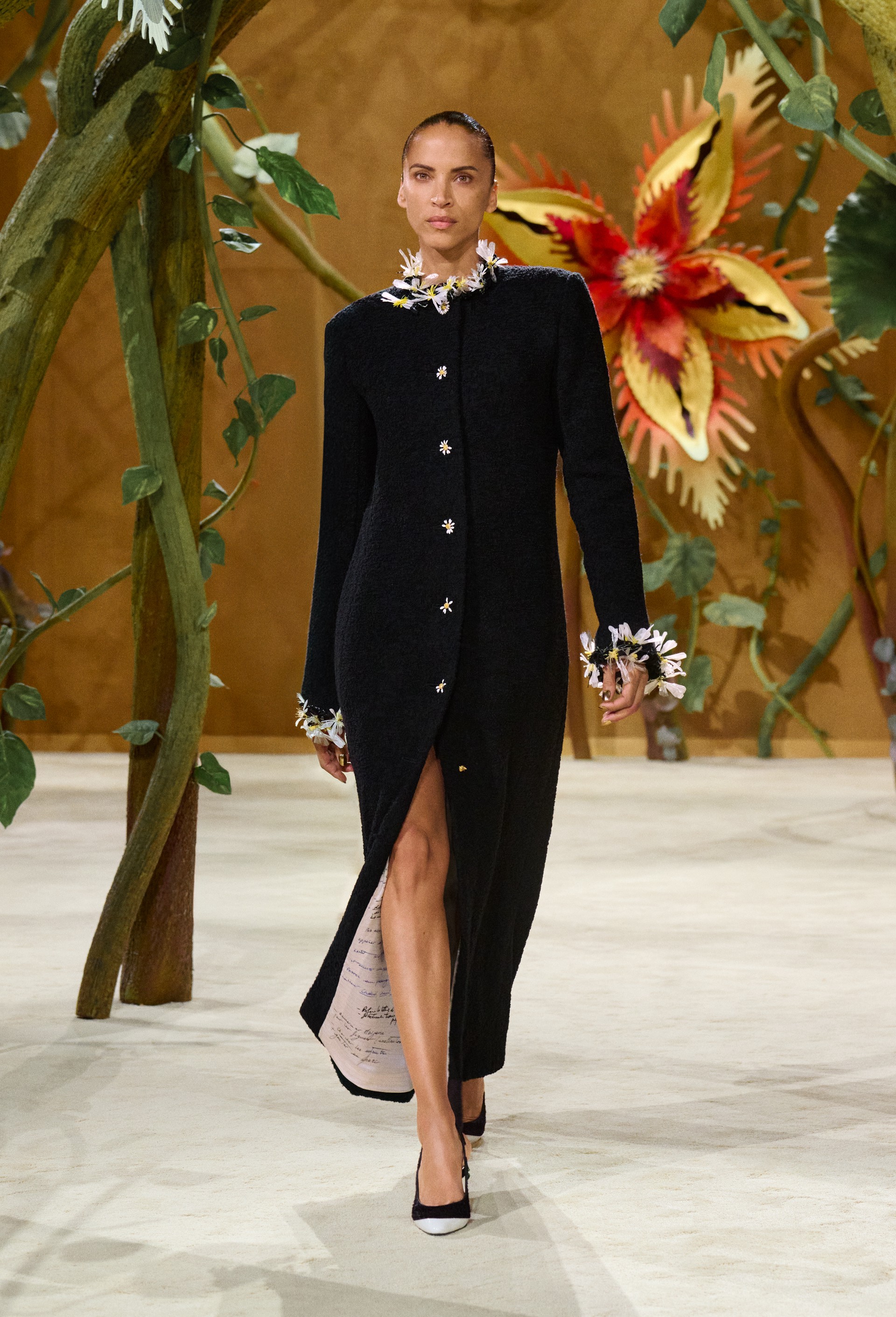 Hinh anh CHANEL Haute Couture Fall/Winter 2026: Phép màu của xưởng may 48