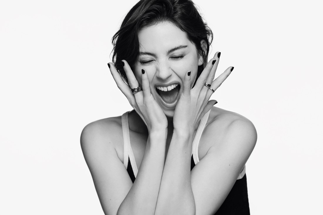 Hinh anh Gracie Abrams là nàng thơ mới của CHANEL COCO MADEMOISELLE Crush Absolu 2