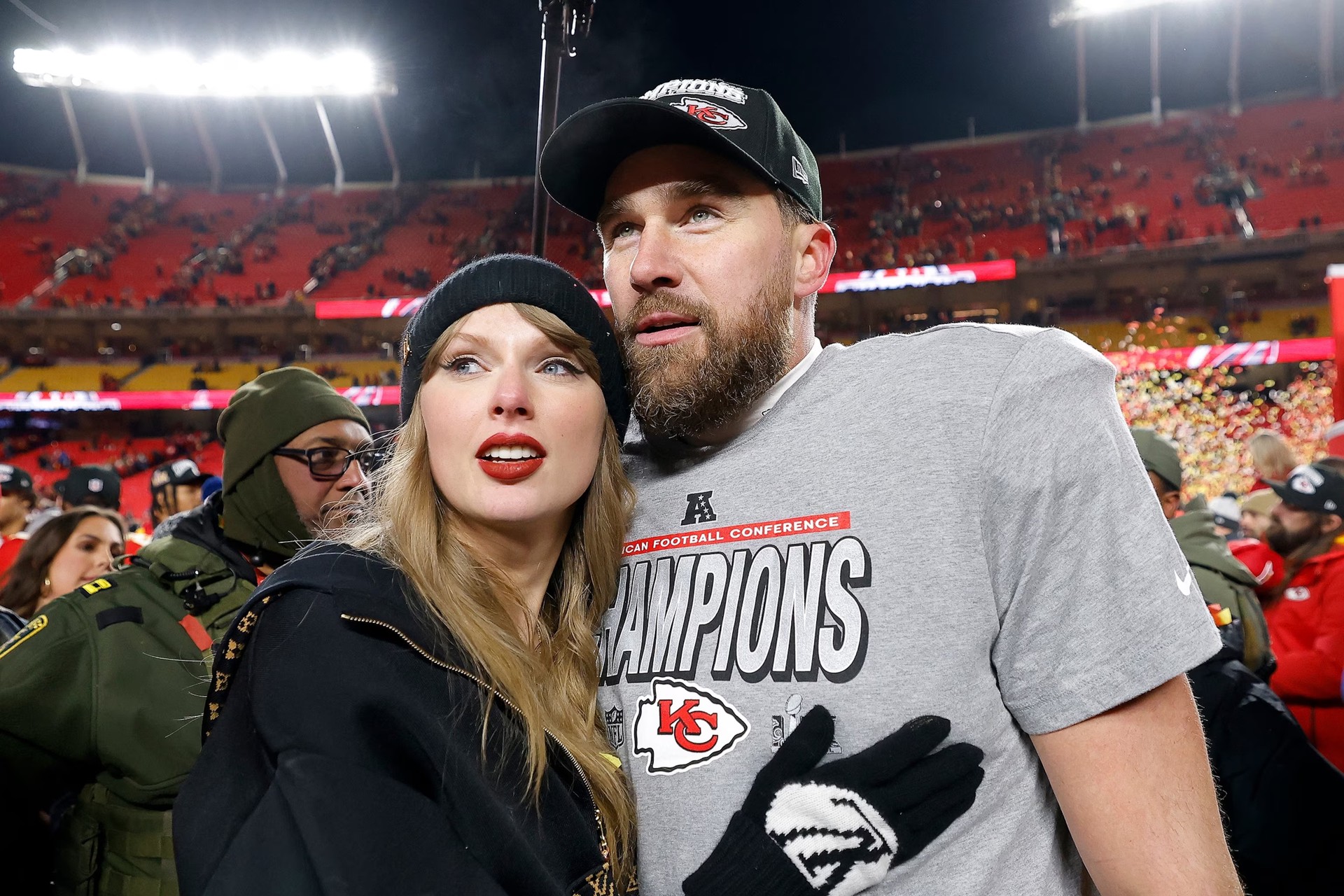 Hinh anh Chàng thơ Travis Kelce qua những bản tình ca của Taylor Swift 12