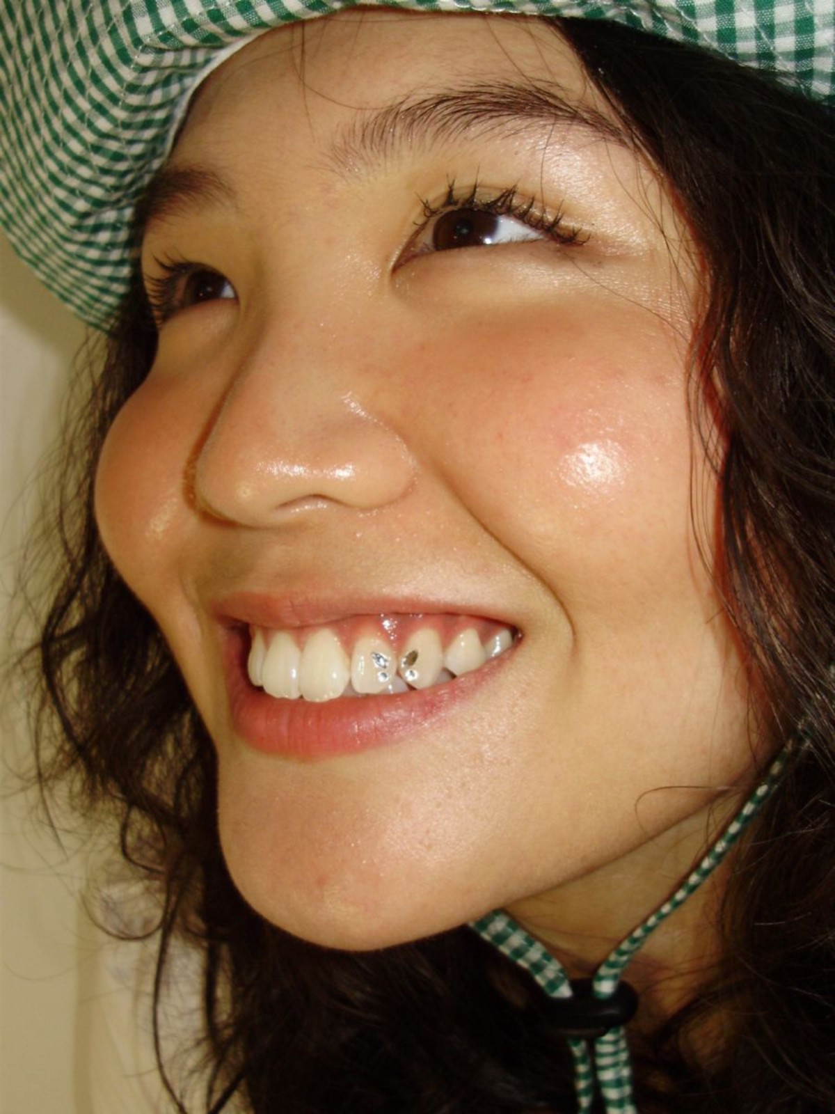 Hinh anh Tooth Gems: Trào lưu làm đẹp được Gen Z săn đón 8