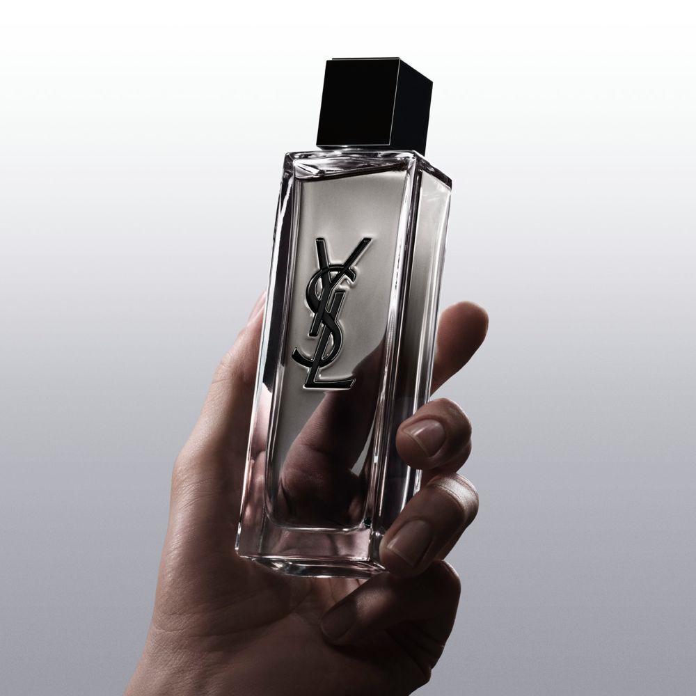 Hinh anh Bản lĩnh nam tính trong tầng hương YSL MYSLF EDT Intense 4