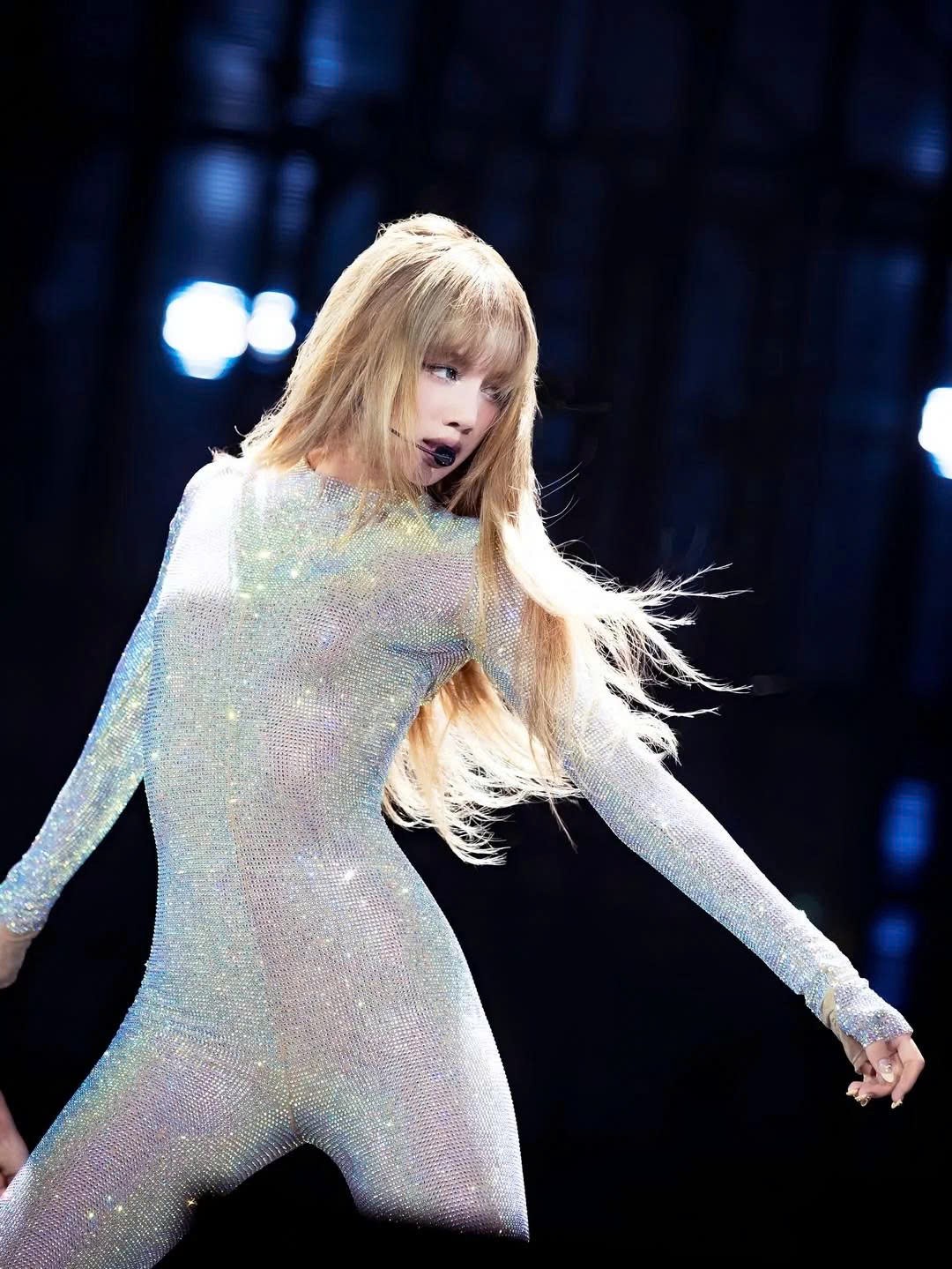 Hinh anh Khi sân khấu K-pop “hóa” sàn diễn runway 31