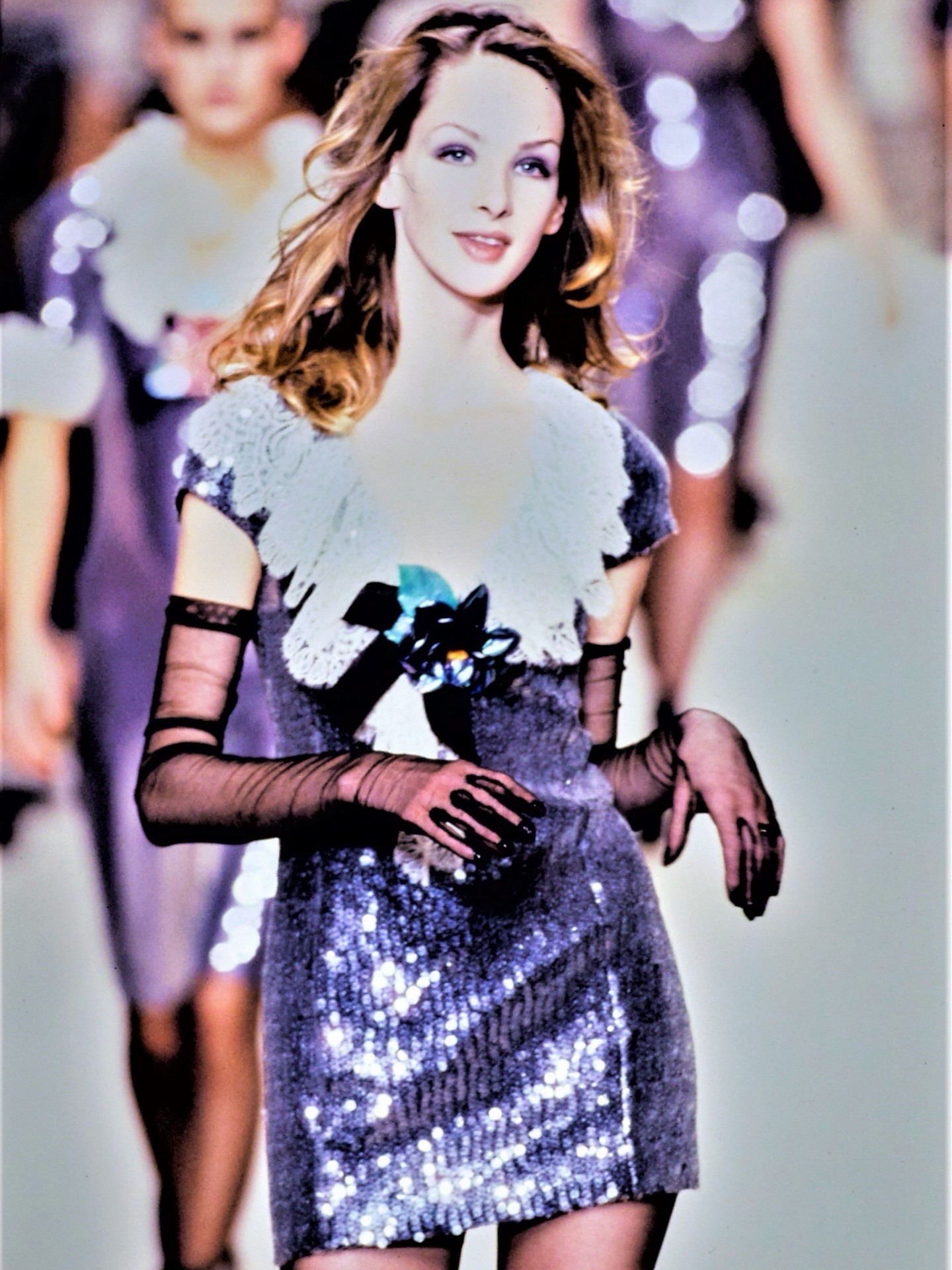 Hinh anh Khi sân khấu K-pop “hóa” sàn diễn runway 43