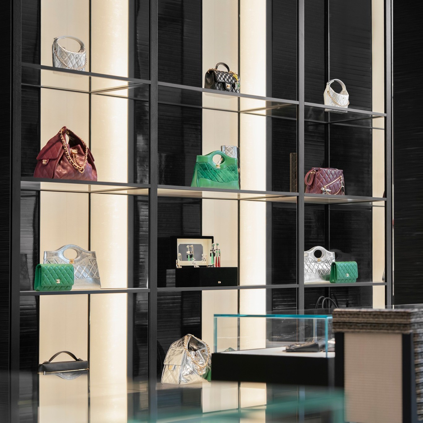 Hinh anh Diện mạo mới mang đậm hơi thở di sản của CHANEL tại khách sạn Rex 5