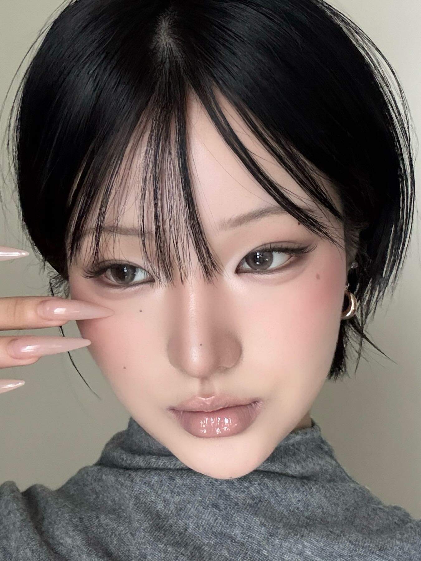 Hinh anh Anti-blush: Xu hướng phấn má “không màu” 6