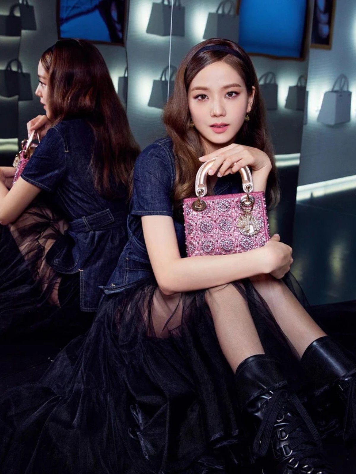 Hinh anh Chân dung người phụ nữ Dior qua các dáng túi biểu tượng 8