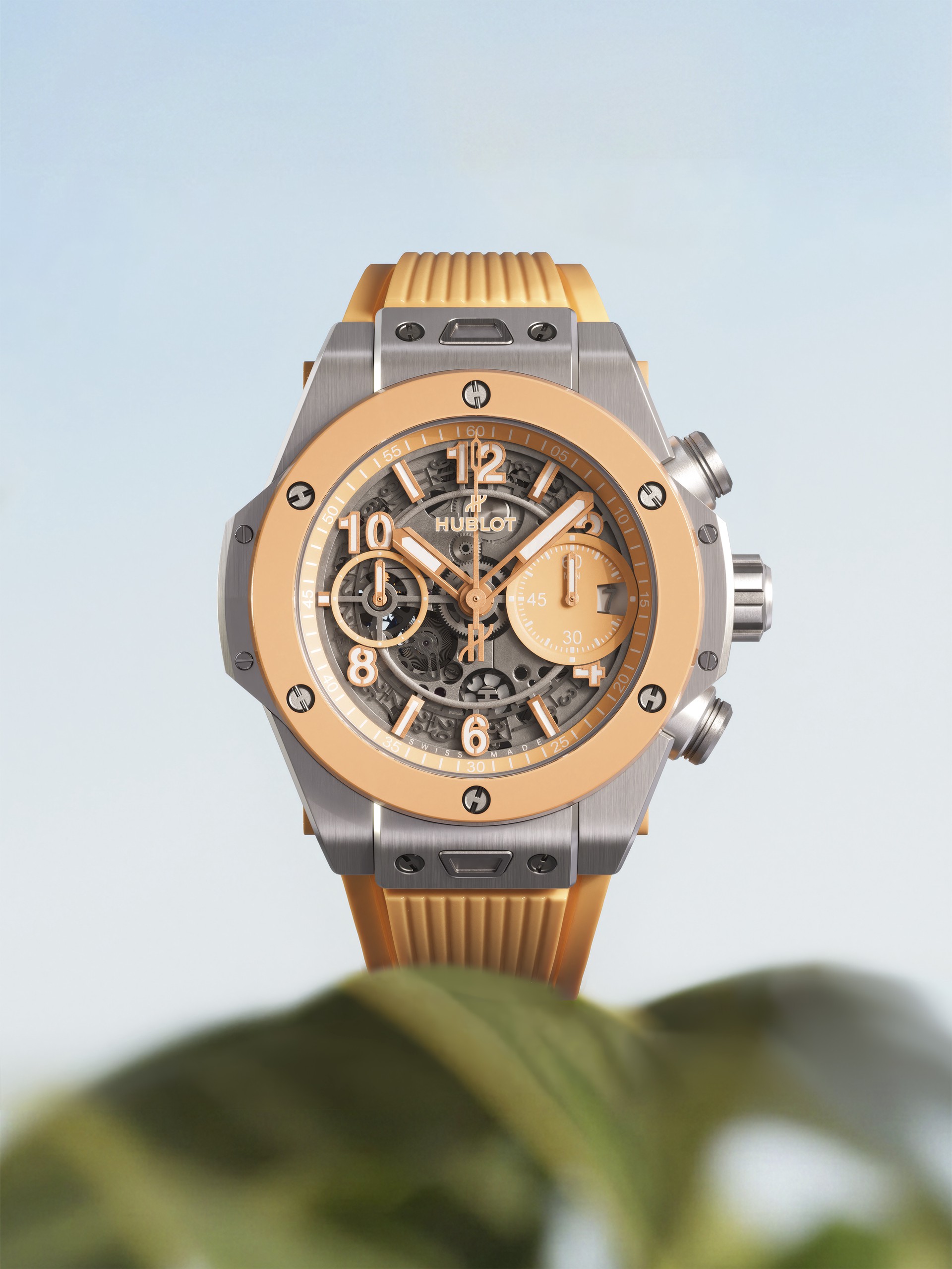 Hinh anh Sắc pastel họa nắng Hè Địa Trung Hải trên Hublot Big Bang Ceramic 5