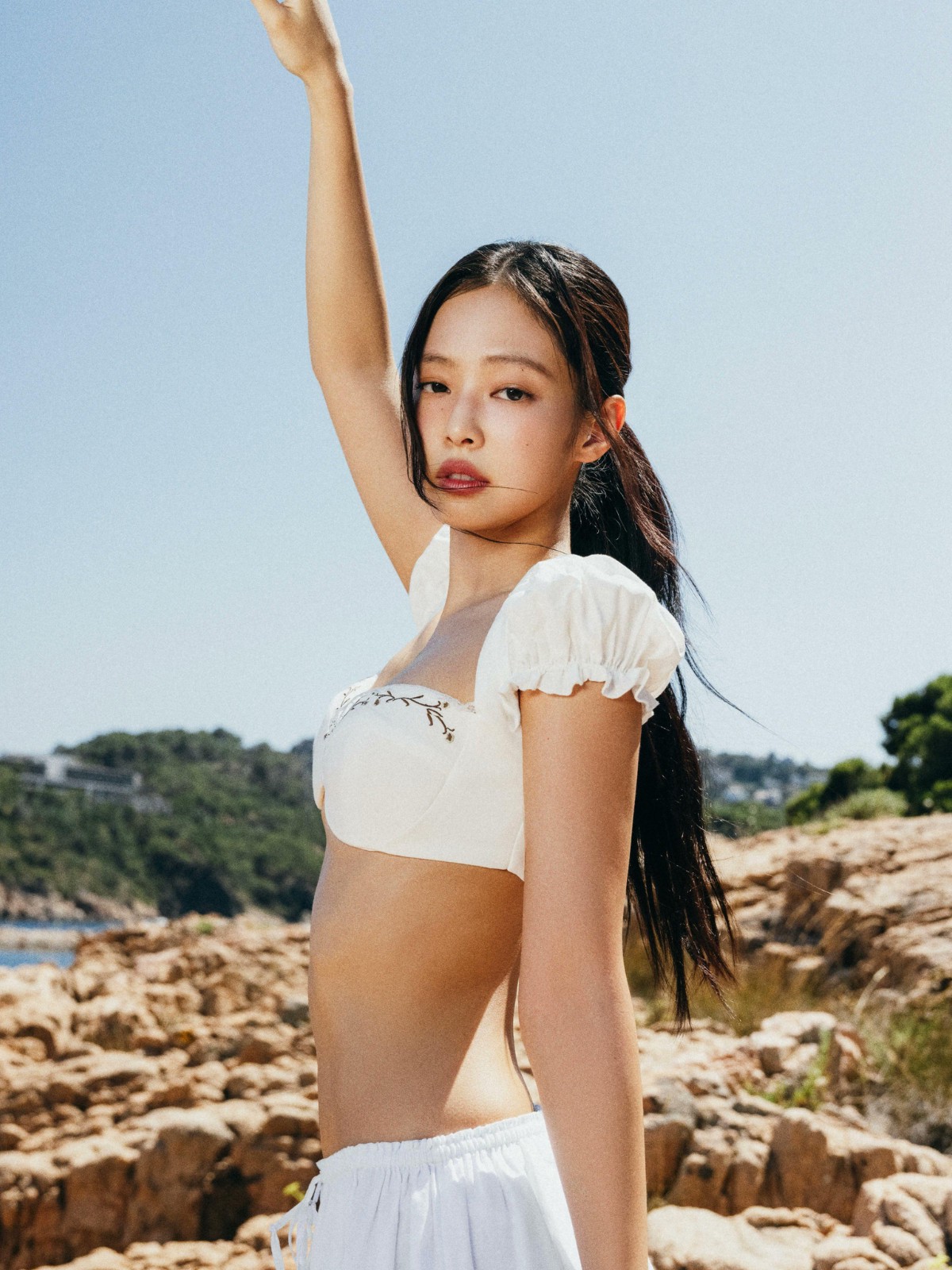 Hinh anh Bản phối mùa hè mộng mơ của Jennie trong bản tình ca Less than a Lover 12