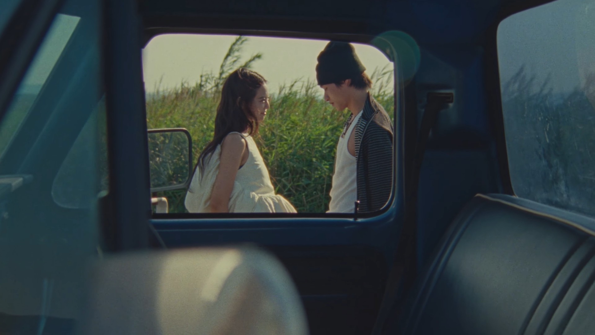 Hinh anh Bản phối mùa hè mộng mơ của Jennie trong bản tình ca Less than a Lover 8