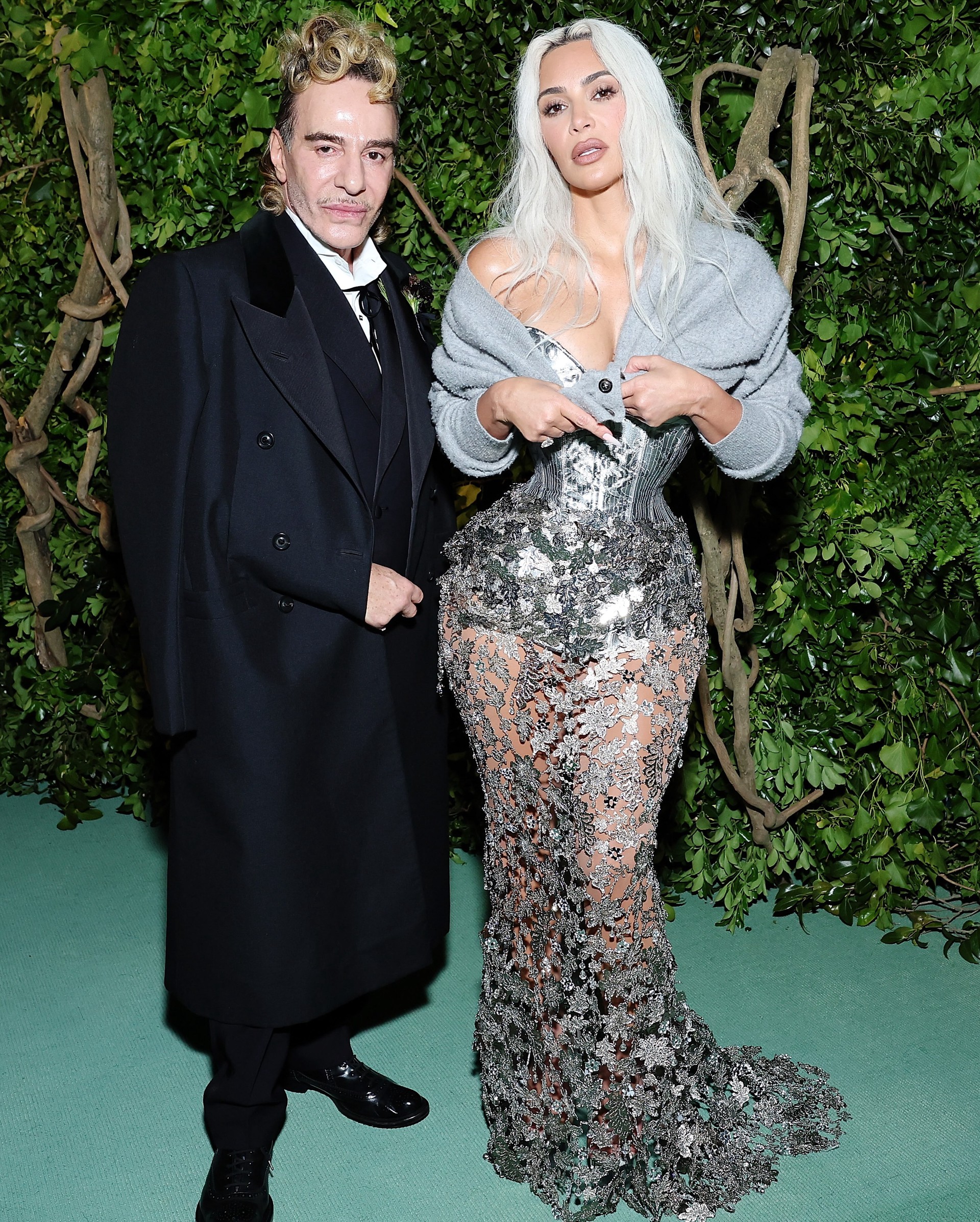 Hinh anh Met Gala 2027 sẽ kể điều gì về John Galliano?  24