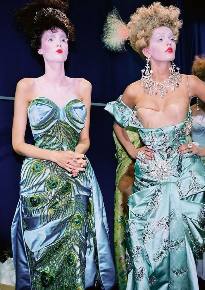 Hinh anh Met Gala 2027 sẽ kể điều gì về John Galliano?  12