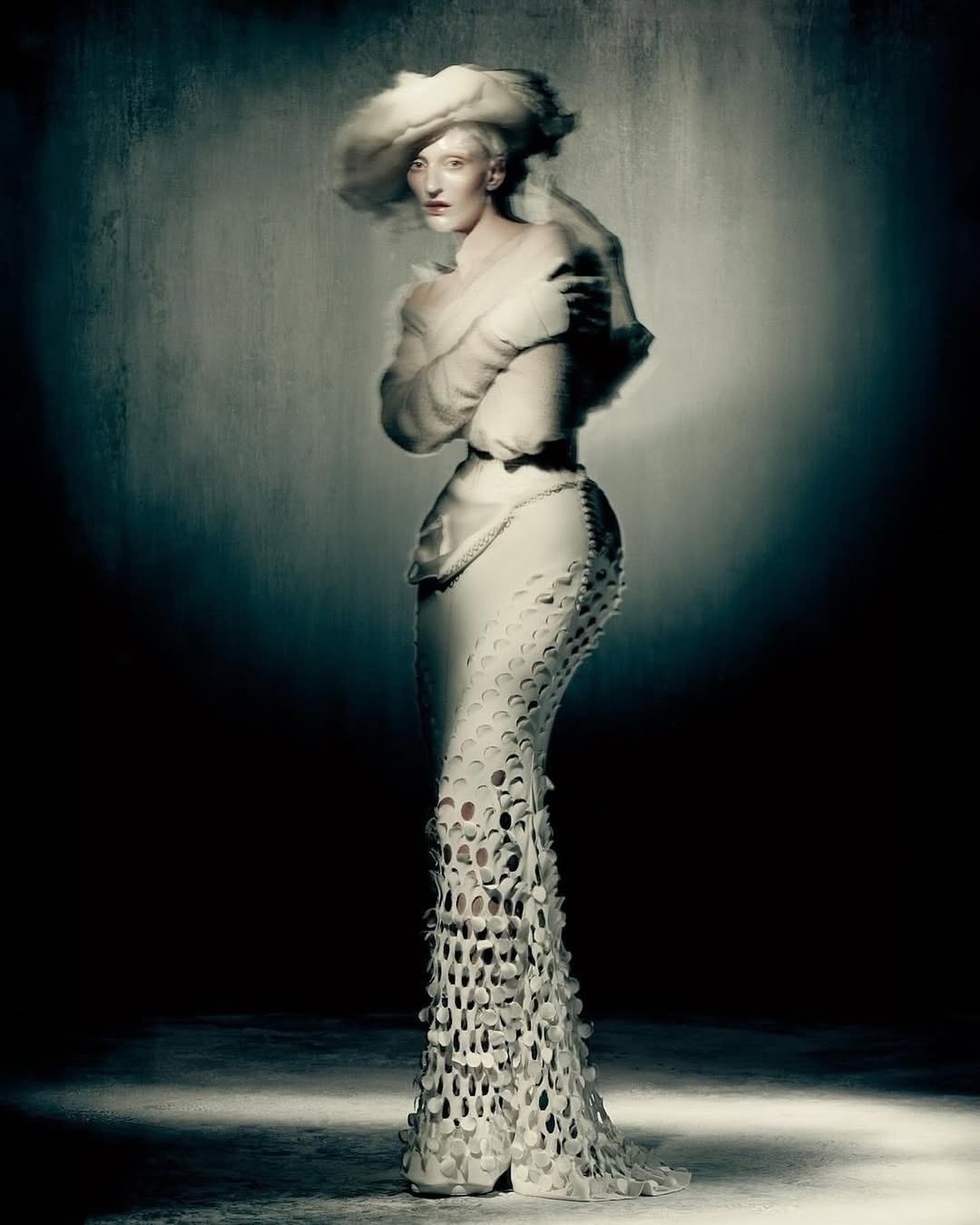 Hinh anh Met Gala 2027 sẽ kể điều gì về John Galliano?  14