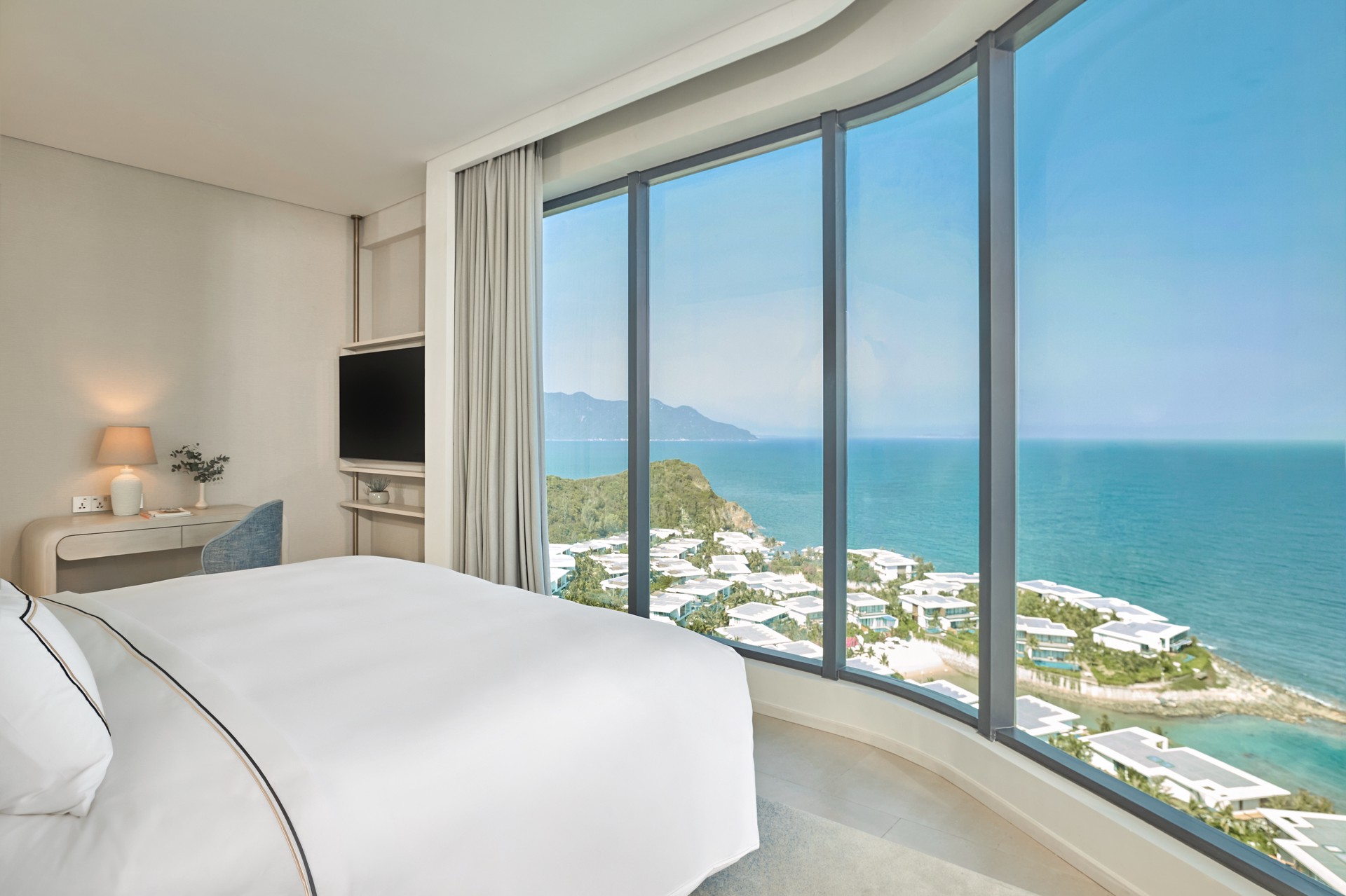 Hinh anh Meliá Aurea Nha Trang: Chầm chậm giữa núi non và vịnh biển 3