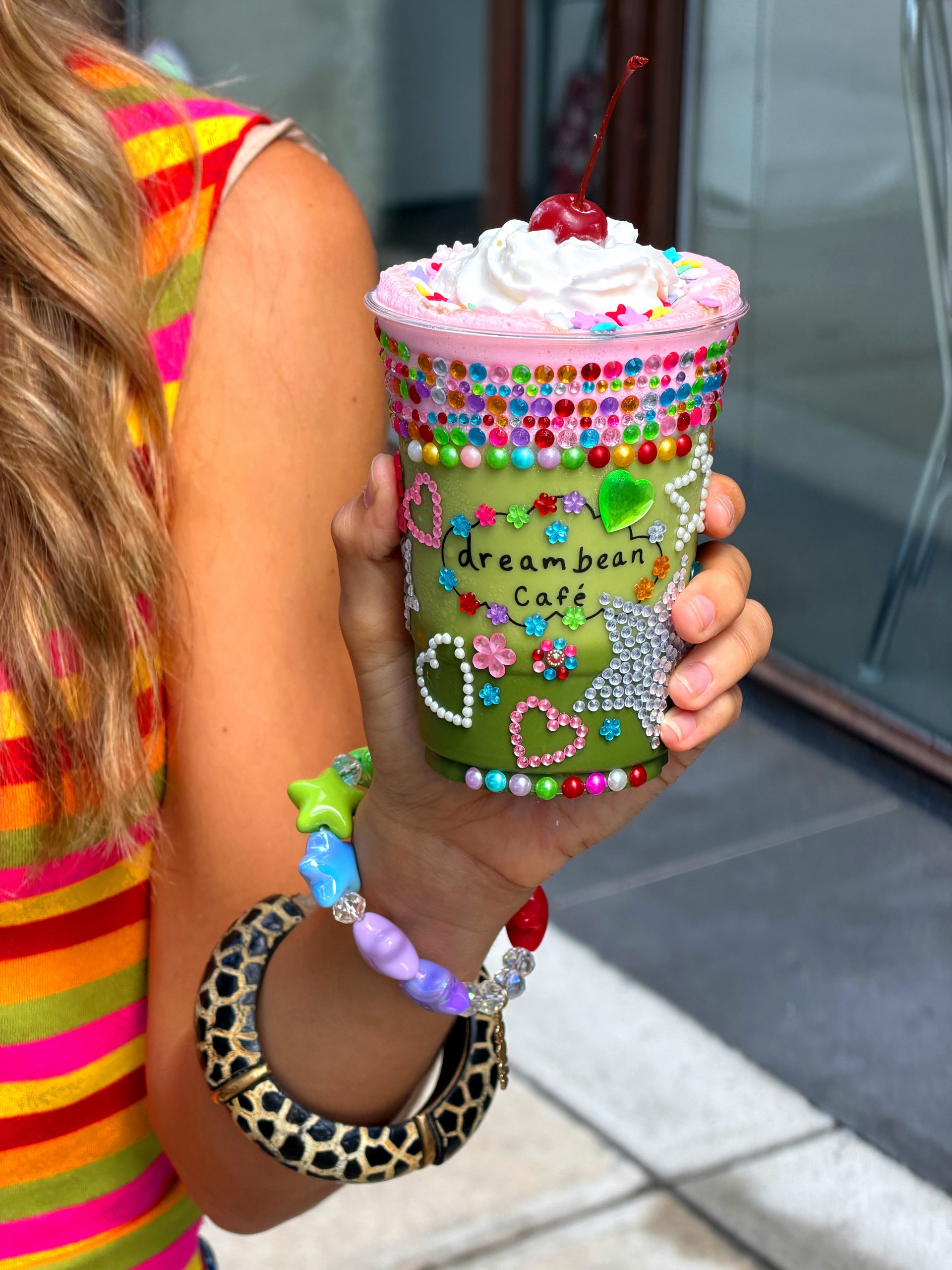 Hinh anh Cơn sốt Bedazzled Everything: Khi mọi thứ đều có thể lấp lánh 10