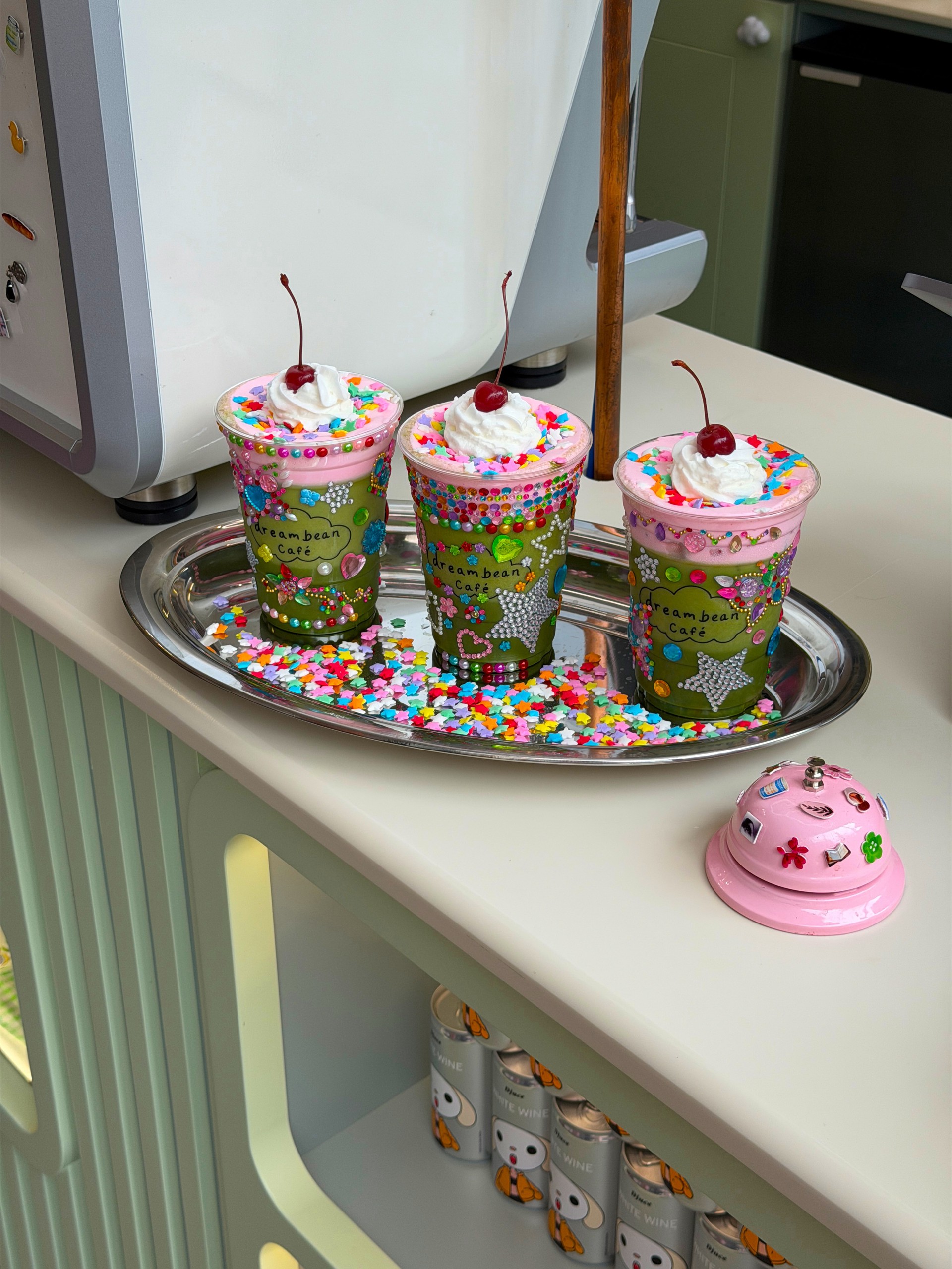 Hinh anh Cơn sốt Bedazzled Everything: Khi mọi thứ đều có thể lấp lánh 9
