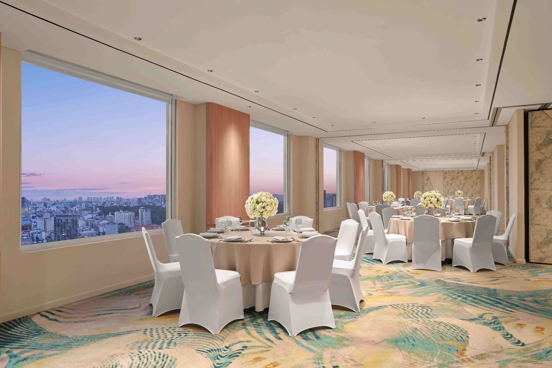 Hinh anh Về Sheraton Saigon Grand Opera Hotel 1