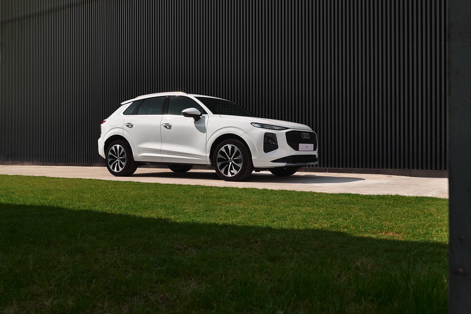 Hinh anh Audi Q3 thế hệ mới: khi chiếc xe trở thành một phần của đời sống gia đình 3