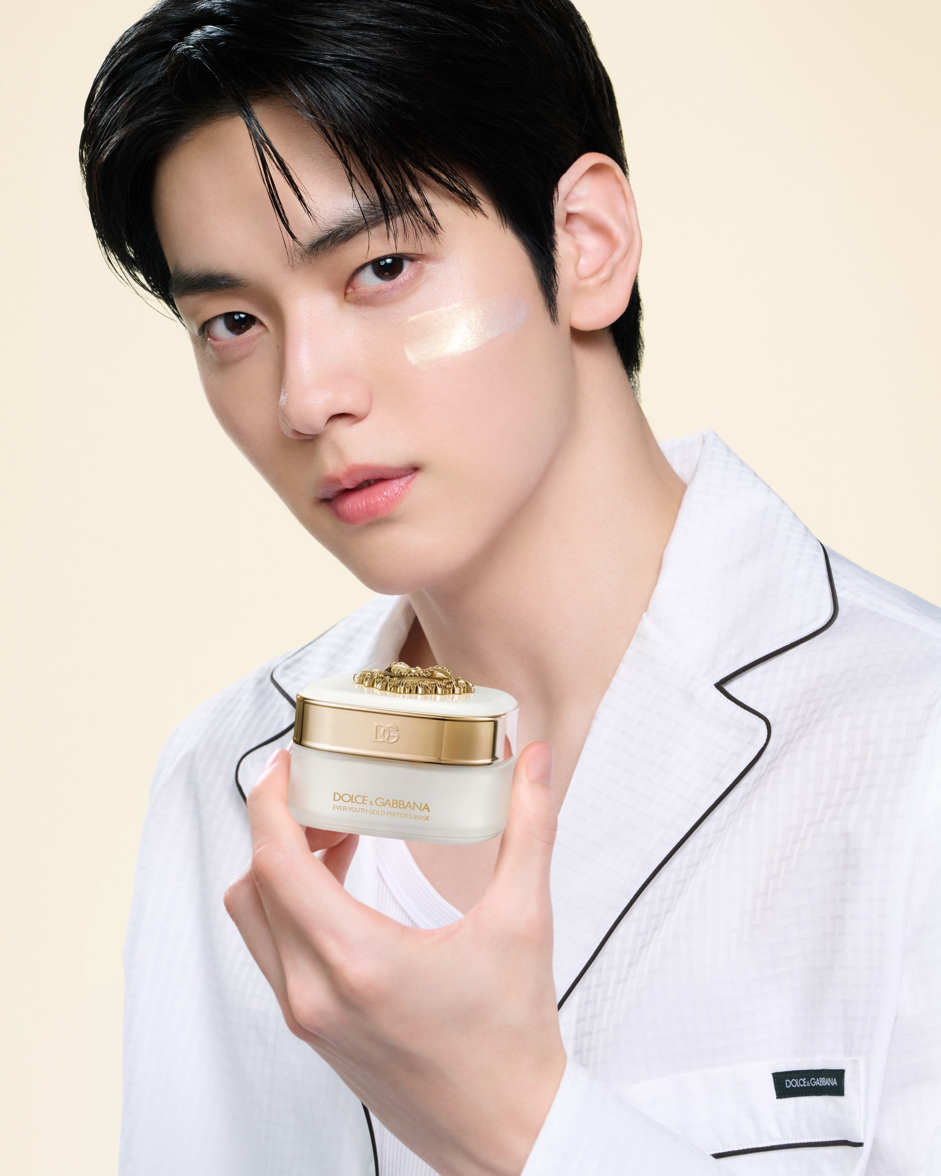 Hinh anh SOOBIN (TXT) trở thành Đại sứ Toàn cầu mới của Dolce&Gabbana 3