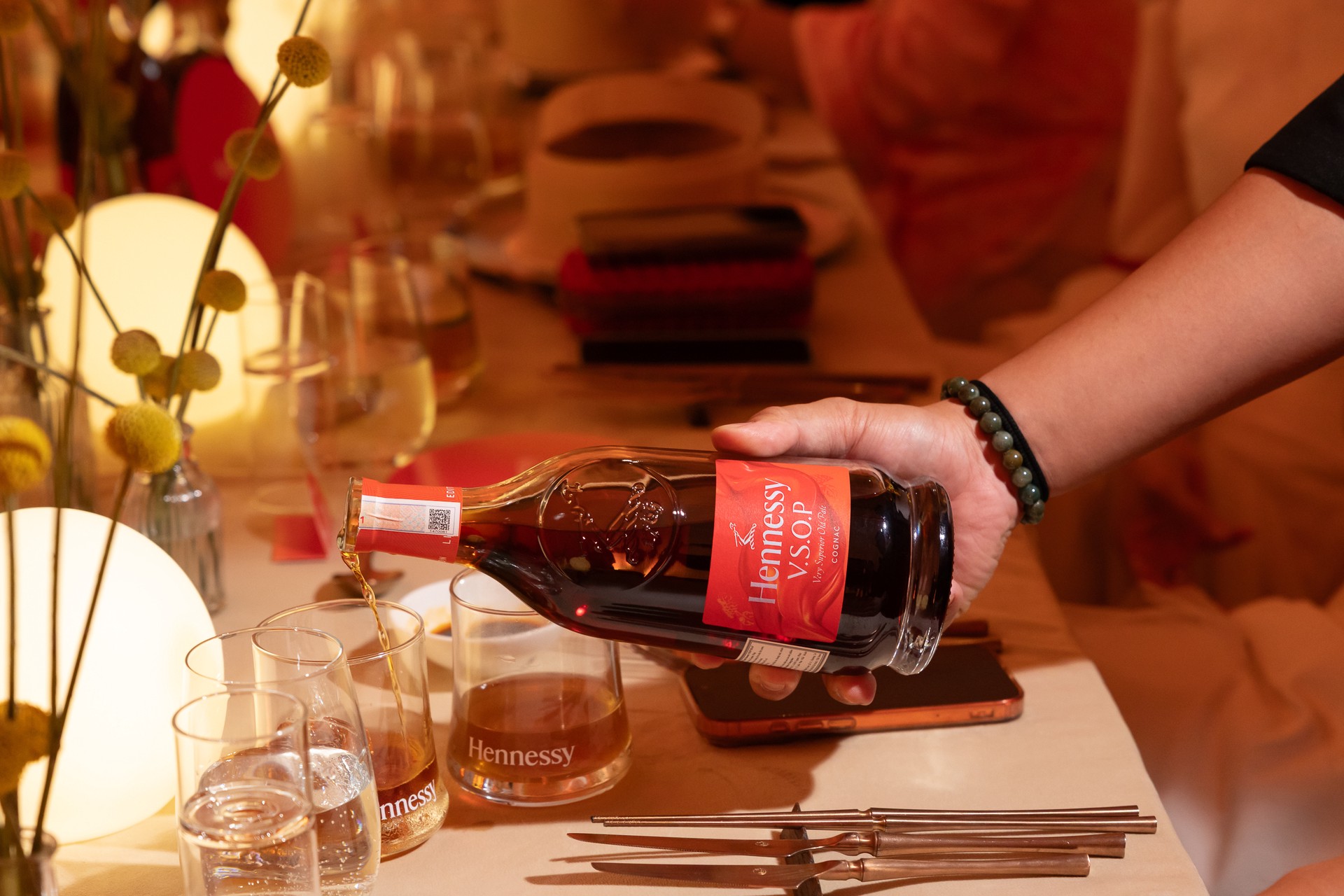 Hinh anh Đón mùa trăng bằng những tuyệt tác giới hạn từ Hennessy 6