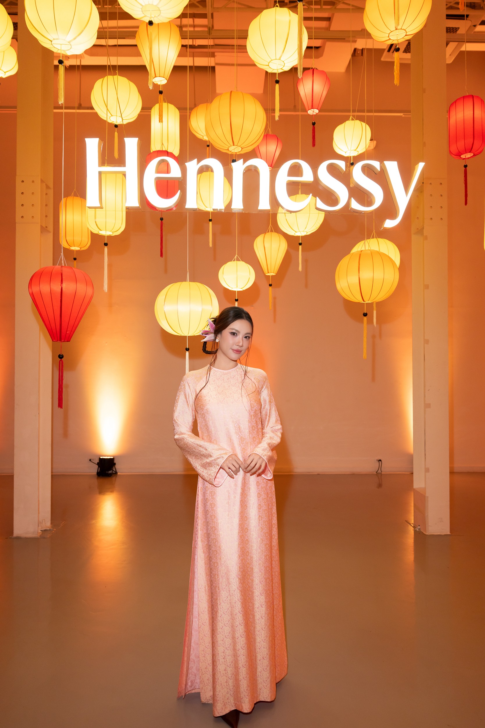 Hinh anh Đón mùa trăng bằng những tuyệt tác giới hạn từ Hennessy 4