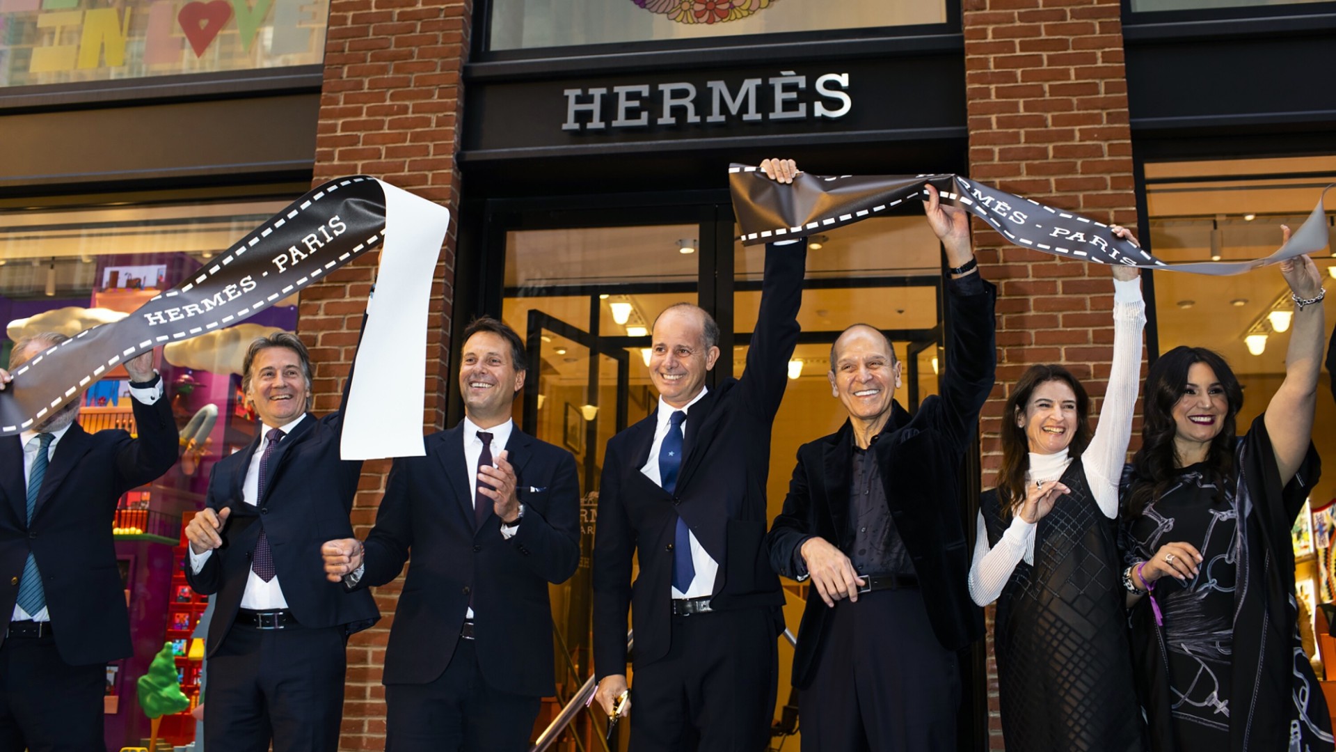 Hinh anh Vì sao Hermès chờ đợi 190 năm cho giấc mơ Haute Couture? 2