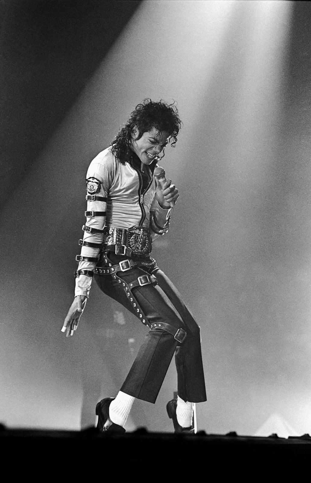 Hinh anh Michael Jackson và di sản thời trang đang dần bị quên lãng  18
