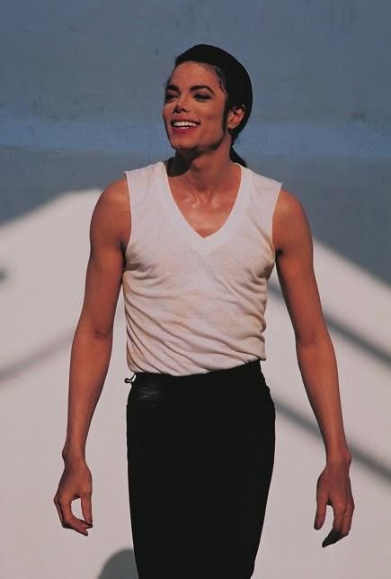 Hinh anh Michael Jackson và di sản thời trang đang dần bị quên lãng  21