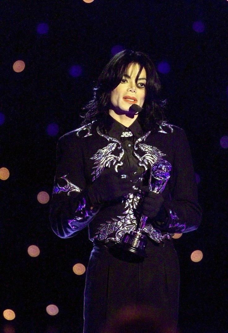 Hinh anh Michael Jackson và di sản thời trang đang dần bị quên lãng 23