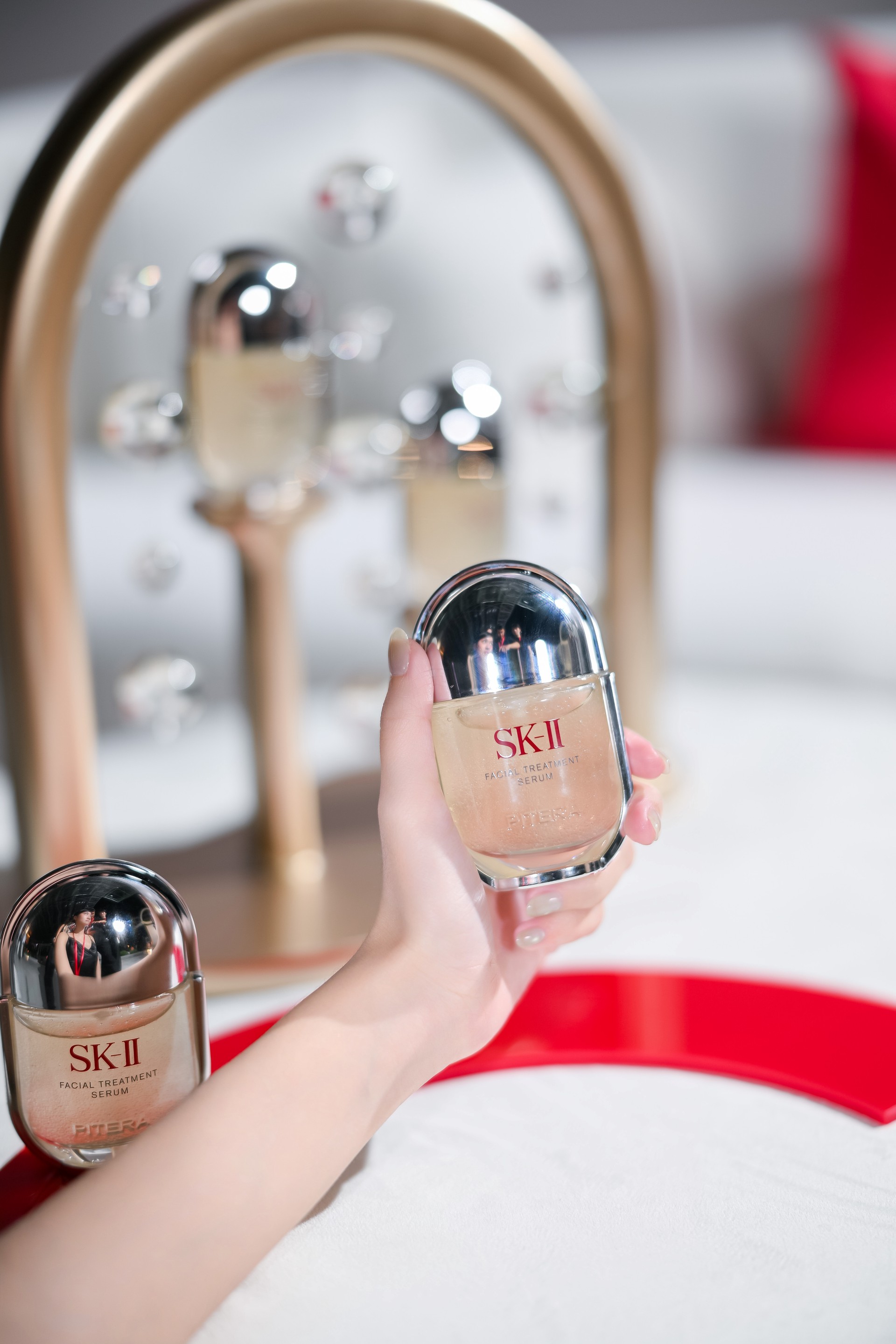 Hinh anh Khám phá Facial Treatment Serum - tinh chất mới từ SK-II với PITERA™ cô đặc khoá sắc trẻ cho làn da 3