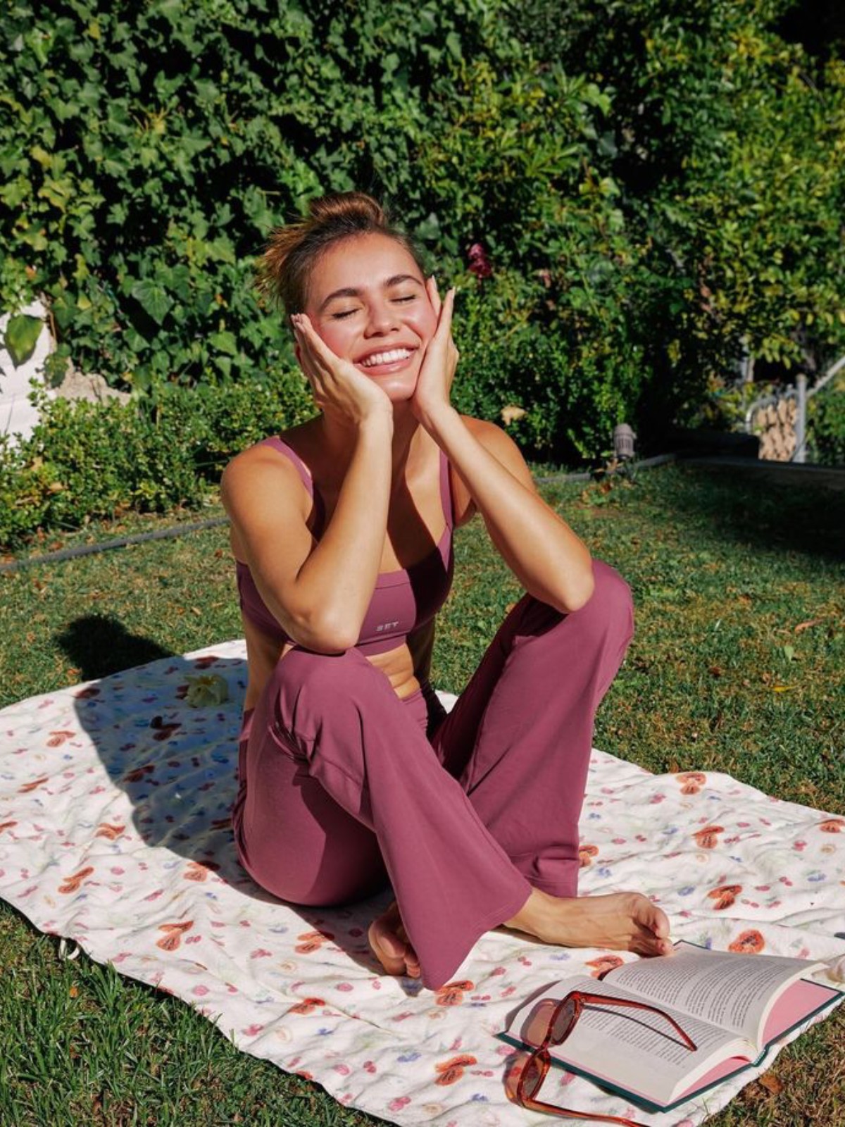 Hinh anh 5 động tác yoga cho những ngày cảm xúc “quá tải”  10