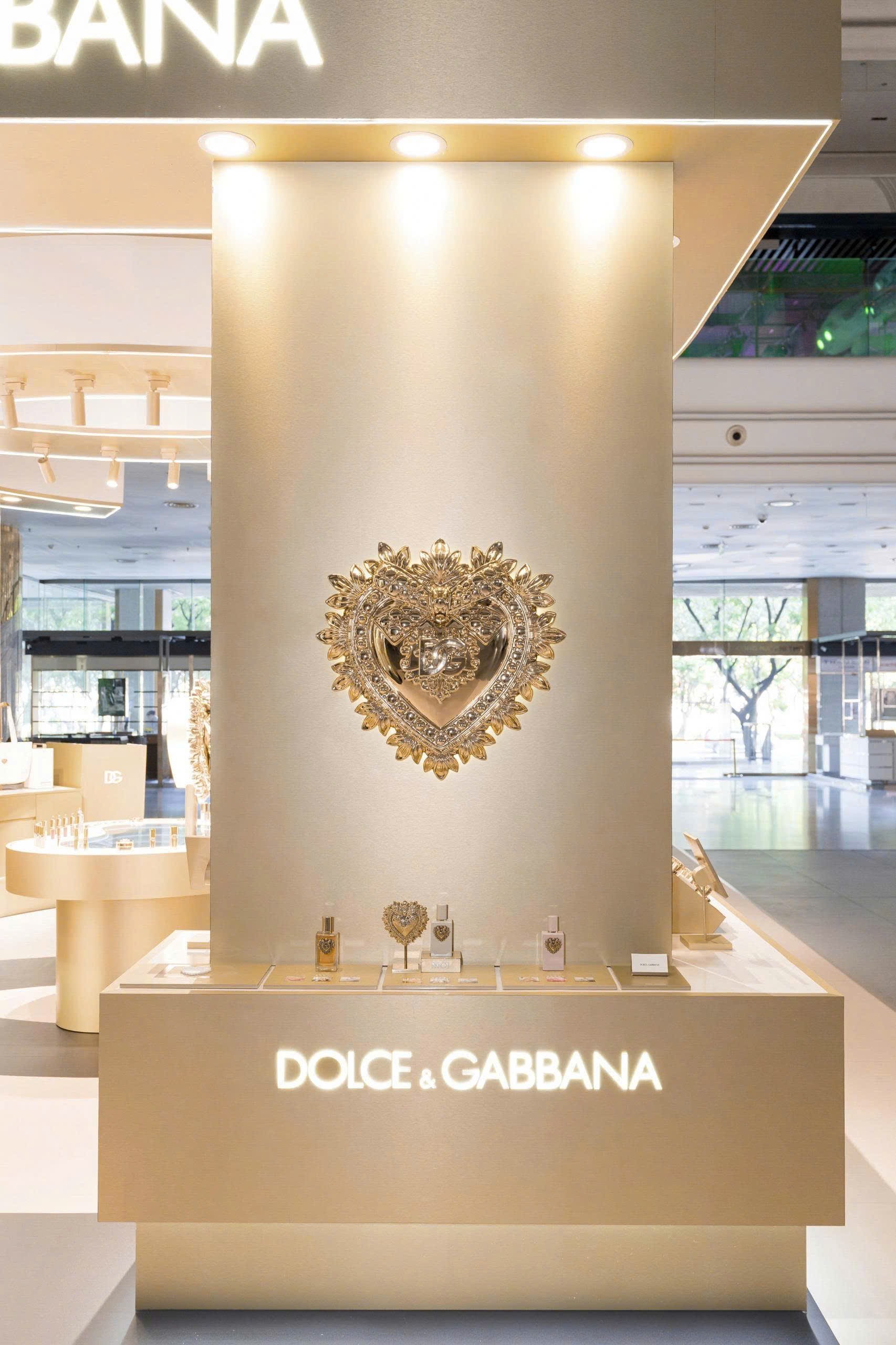 Hinh anh Theo dấu Sacred Heart dạo bước vào thế giới Dolce&Gabbana Beauty 3