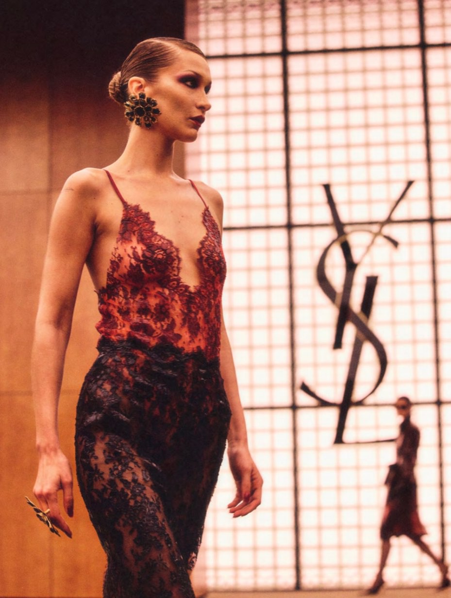Hinh anh Anthony Vaccarello khép lại một thập kỷ tại Saint Laurent 2