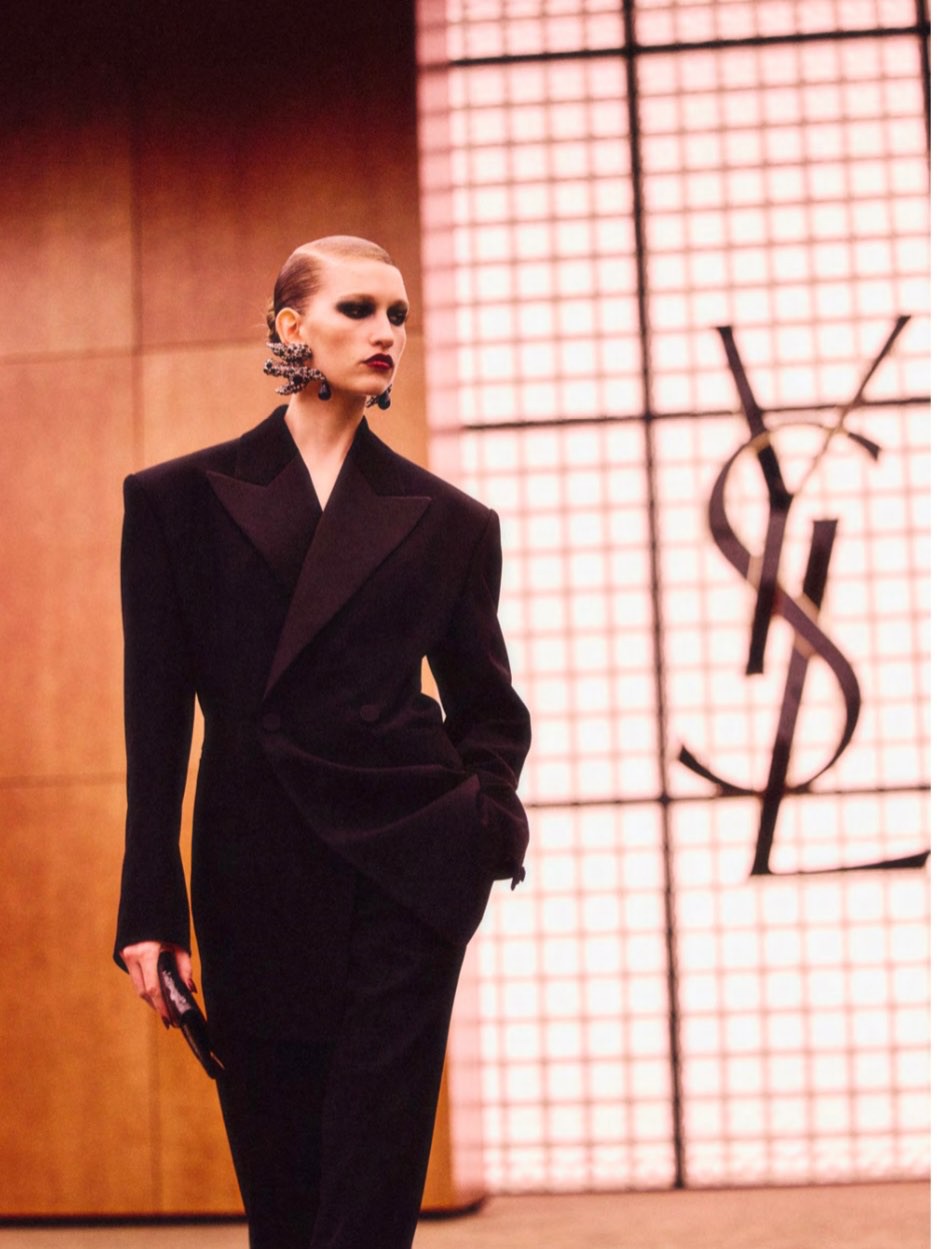 Hinh anh Anthony Vaccarello khép lại một thập kỷ tại Saint Laurent 5