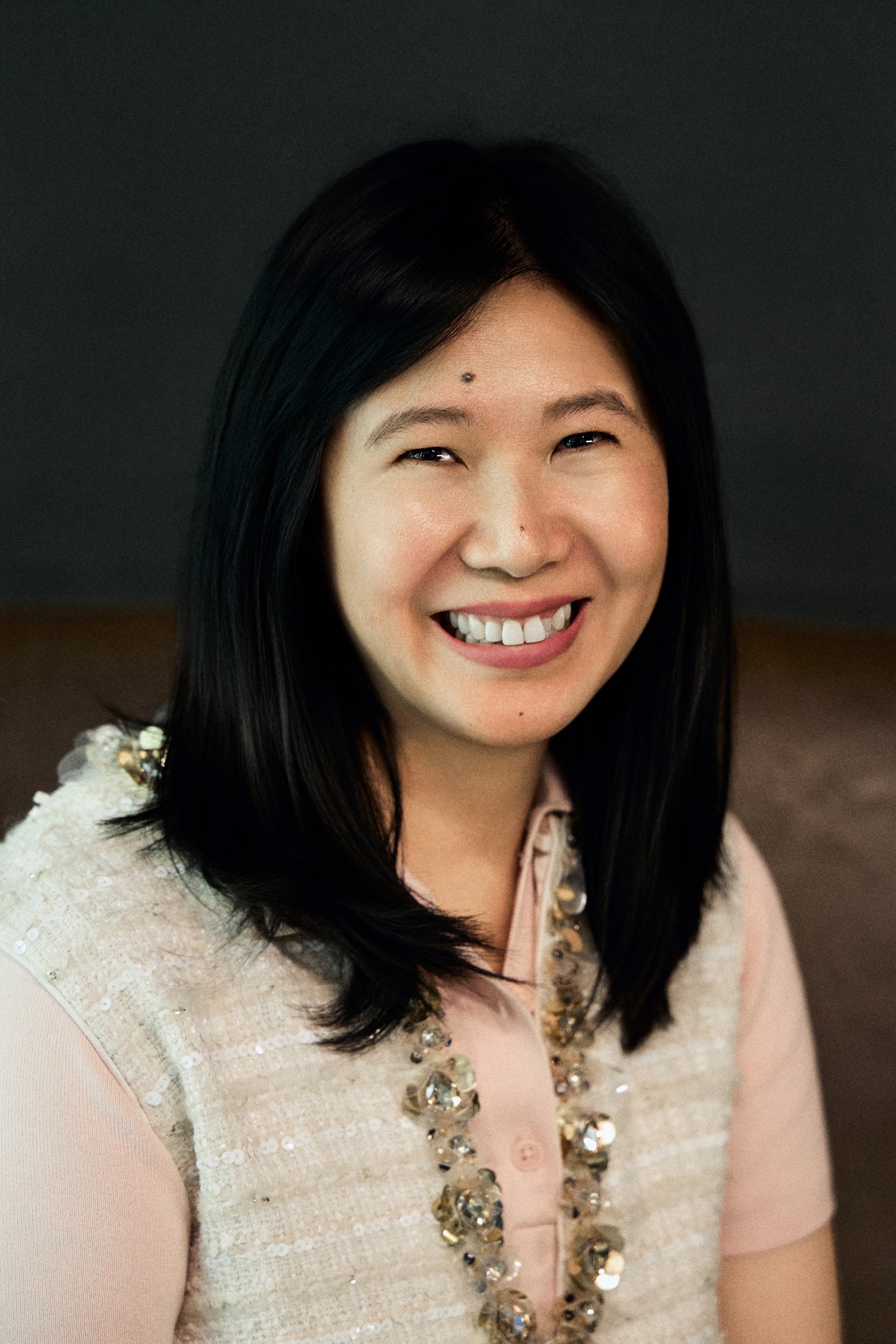 Hinh anh [Woman in Cinema] Co-founder BHD Ngô Thị Bích Hạnh: Những áng thơ tôi mang bên mình 2